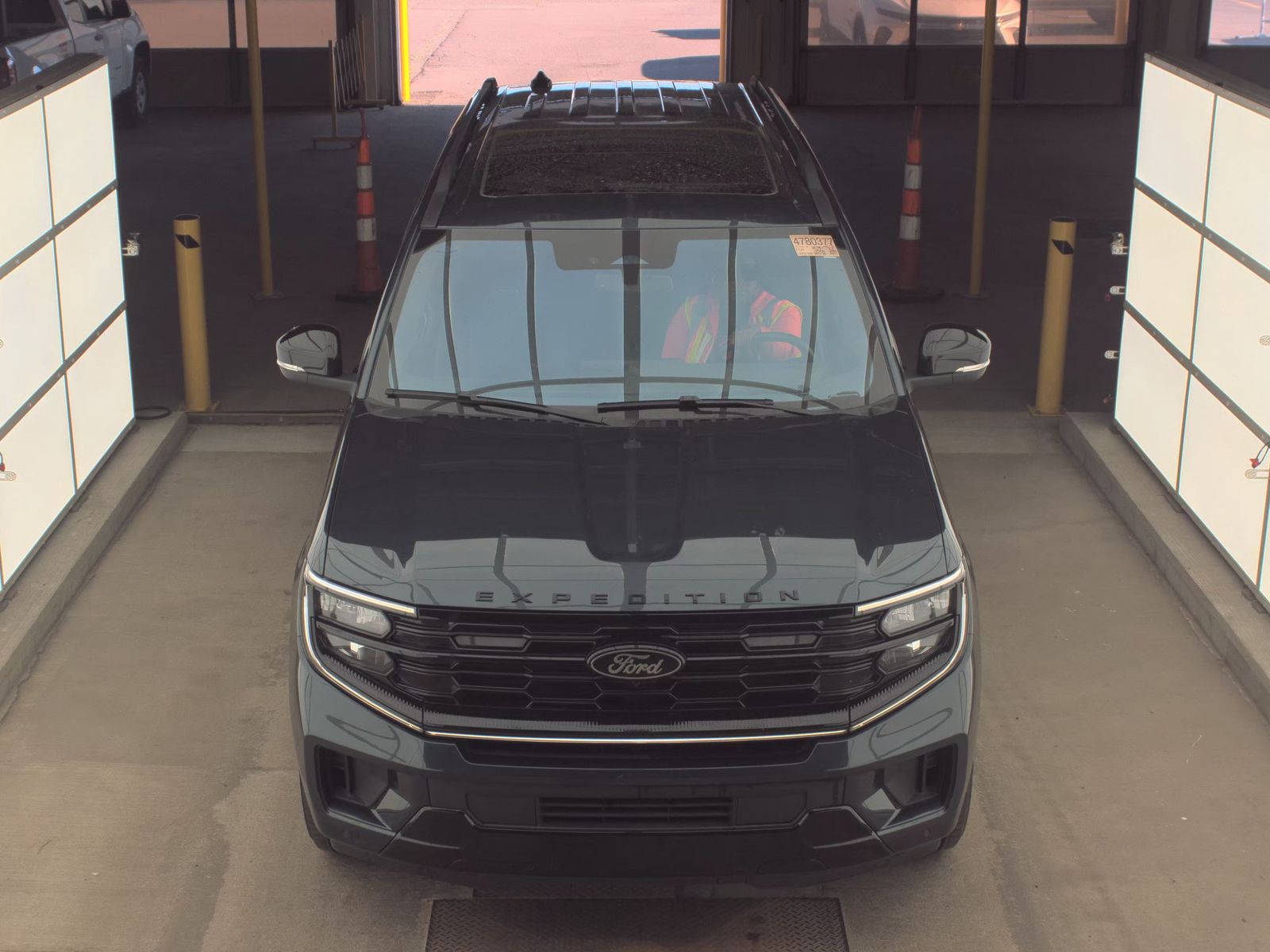 FORD EXPEDITION MAX - 3