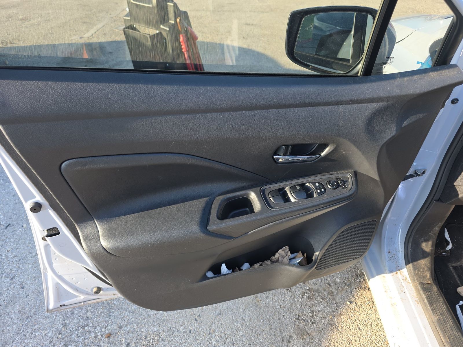 NISSAN VERSA - 10