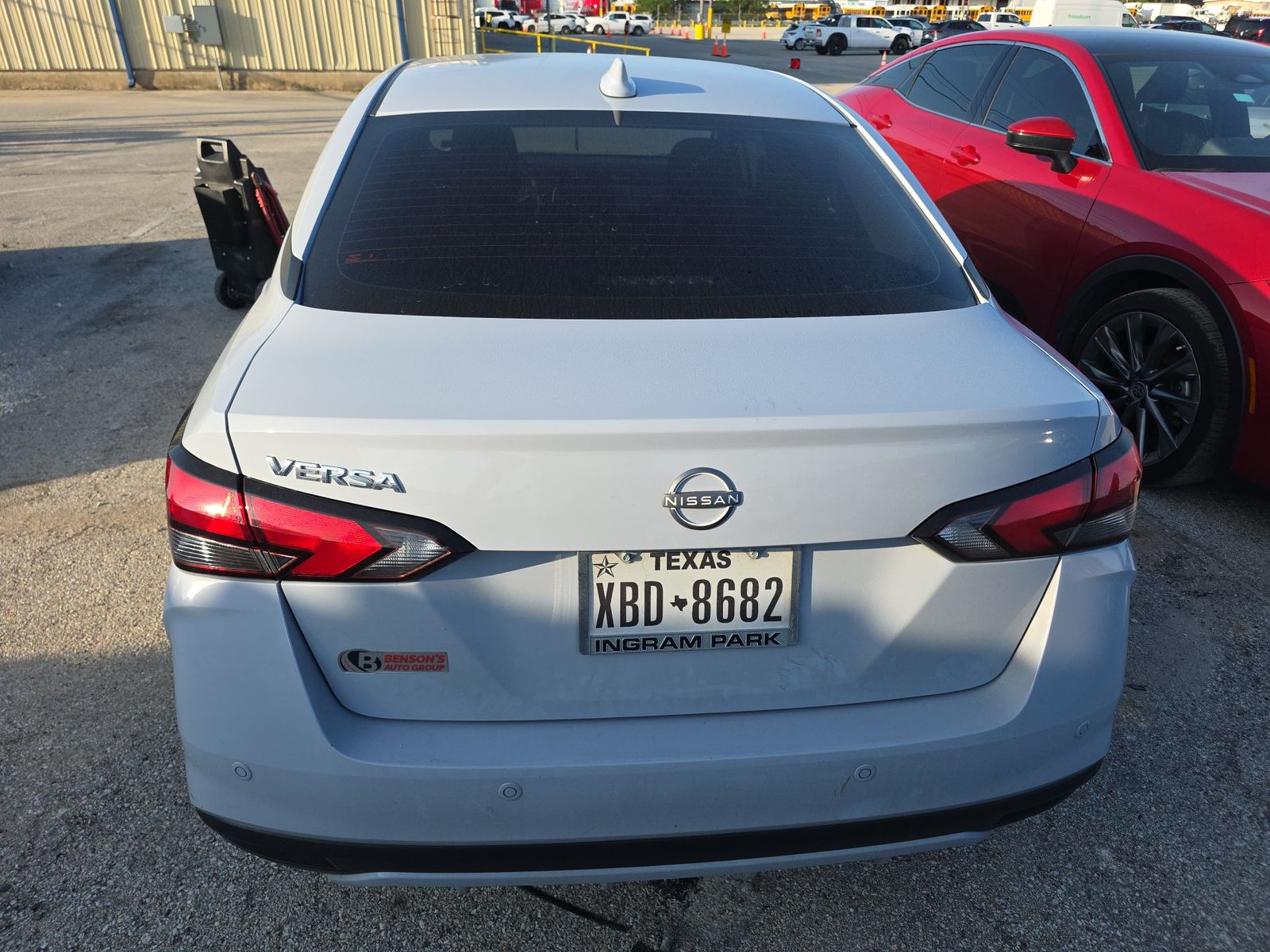 NISSAN VERSA - 6