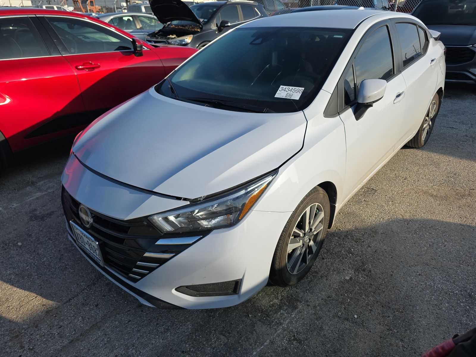 NISSAN VERSA - 1