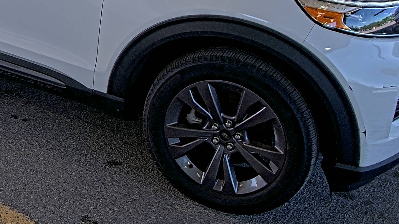 FORD EXPLORER - 9