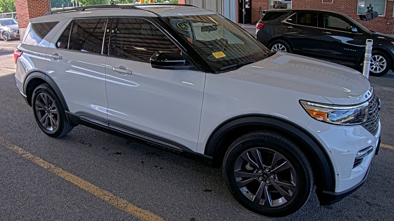 FORD EXPLORER - 4