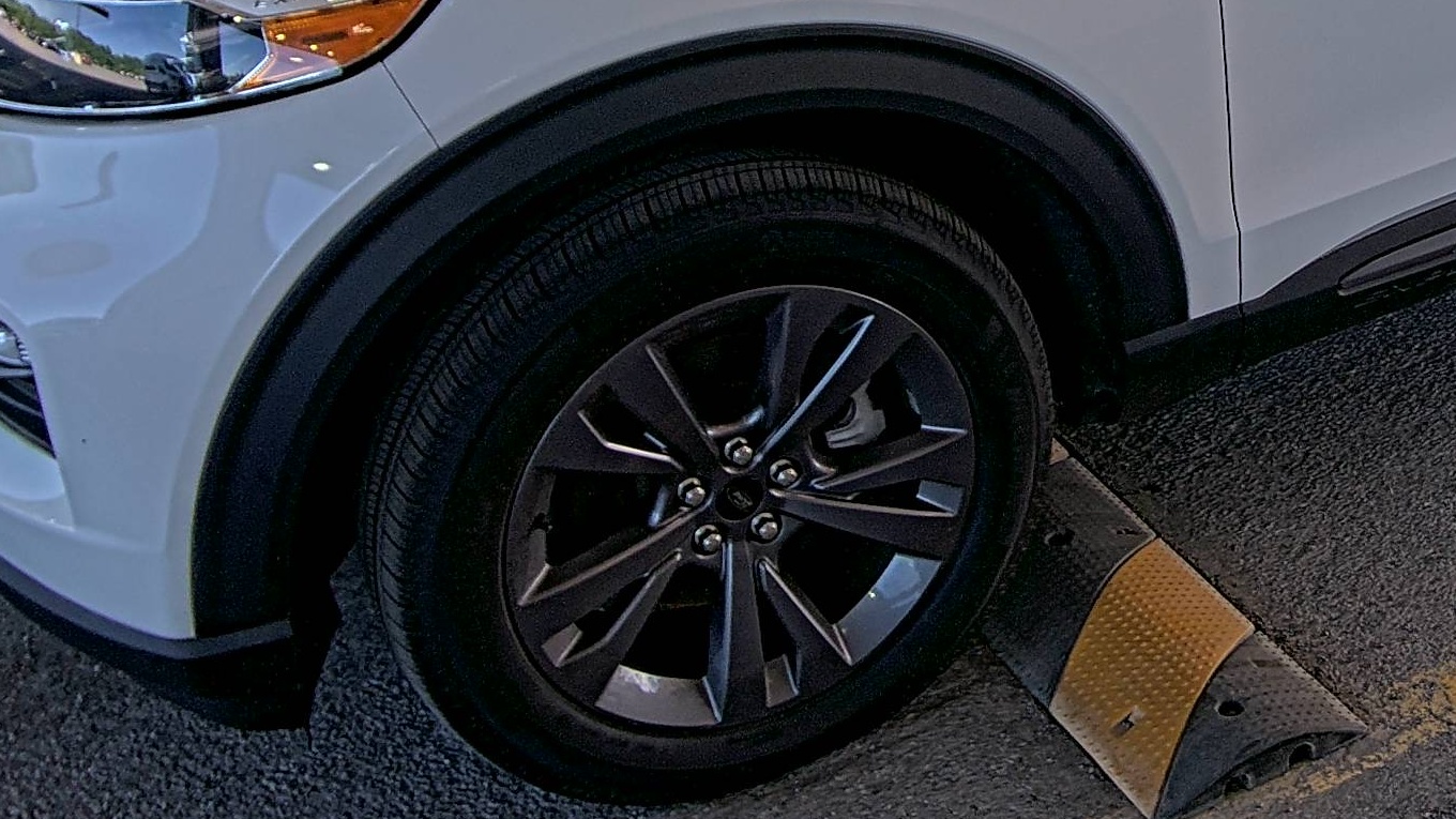 FORD EXPLORER - 8
