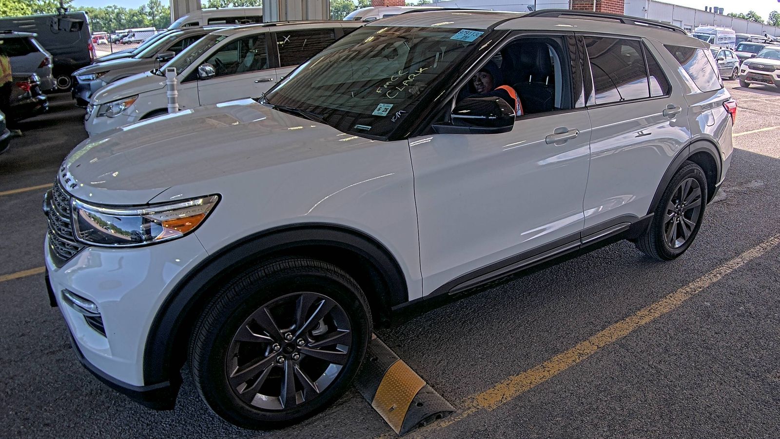 FORD EXPLORER - 1