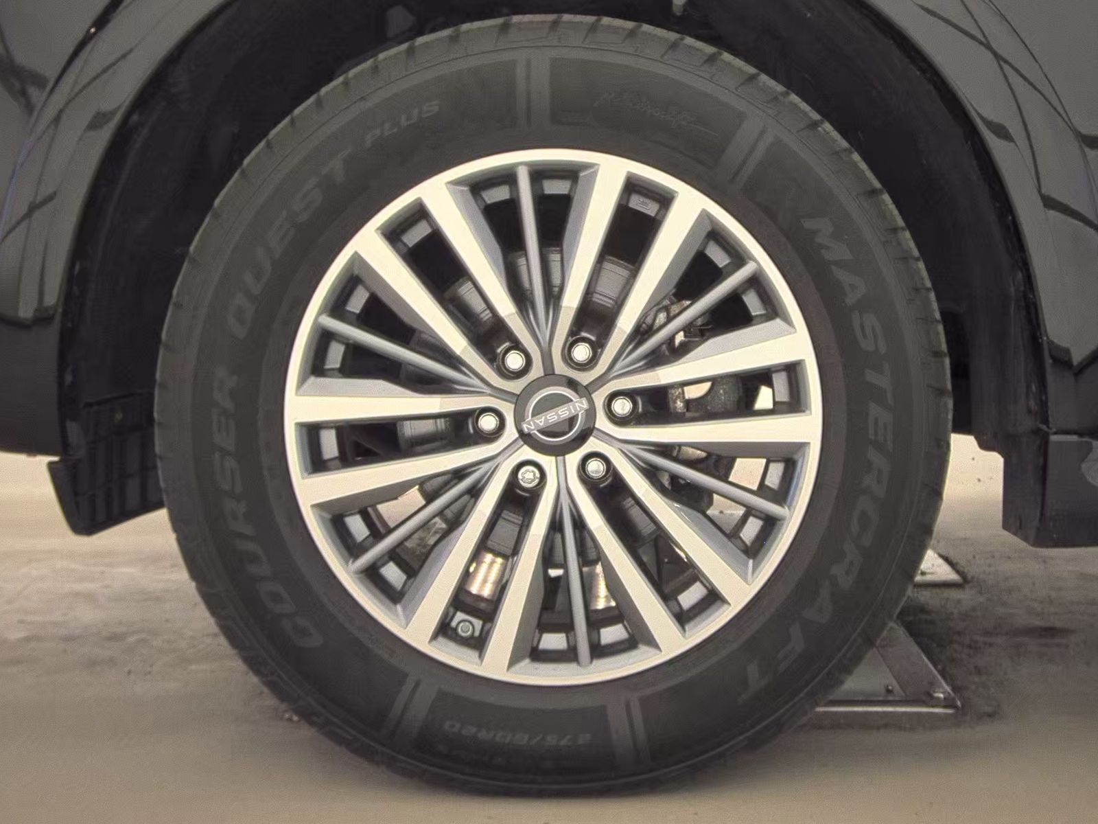 NISSAN ARMADA - 10