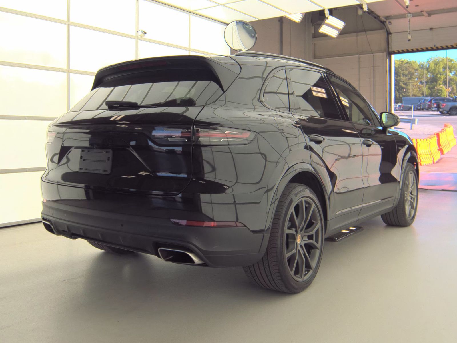 PORSCHE CAYENNE - 5