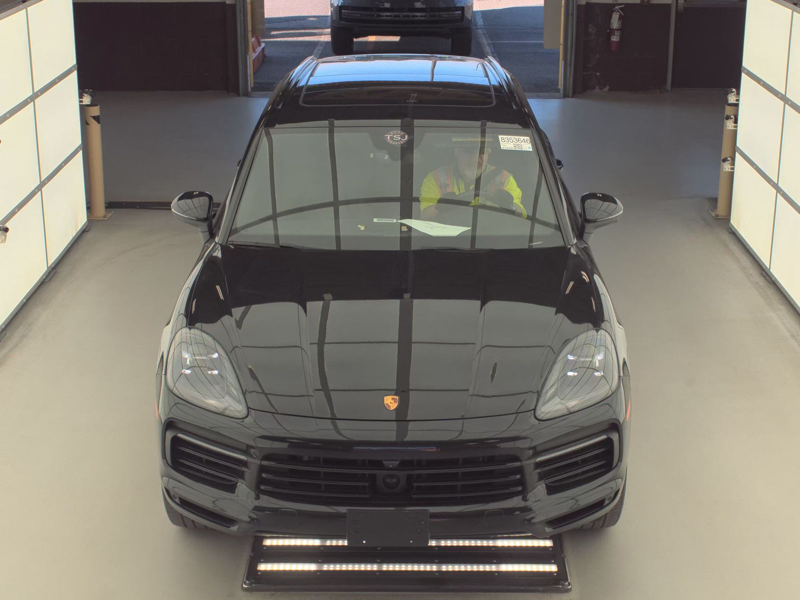 PORSCHE CAYENNE - 3