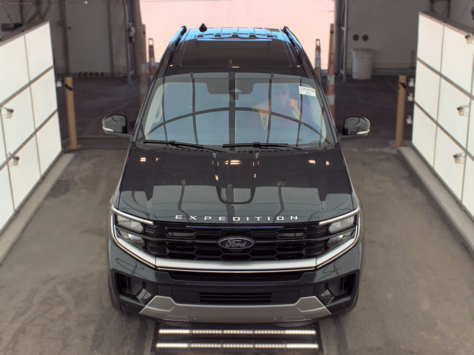 FORD EXPEDITION - 3
