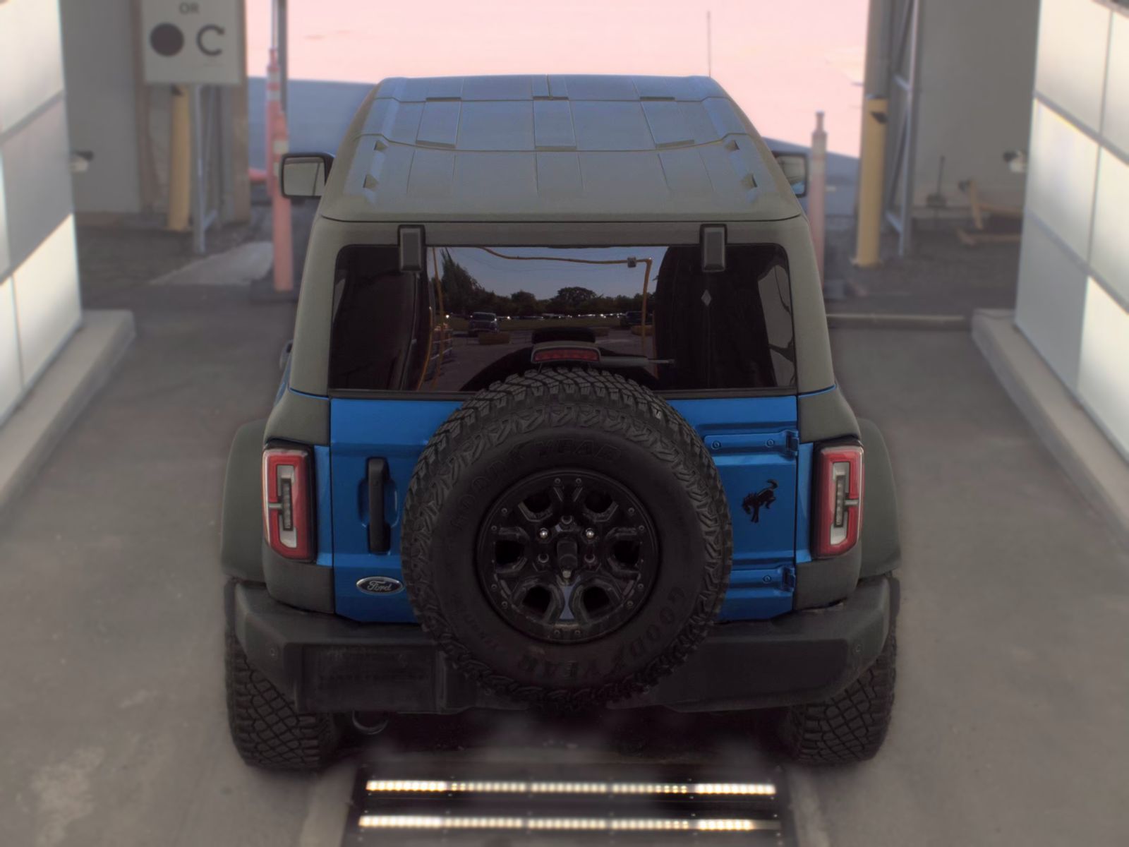 FORD BRONCO - 7
