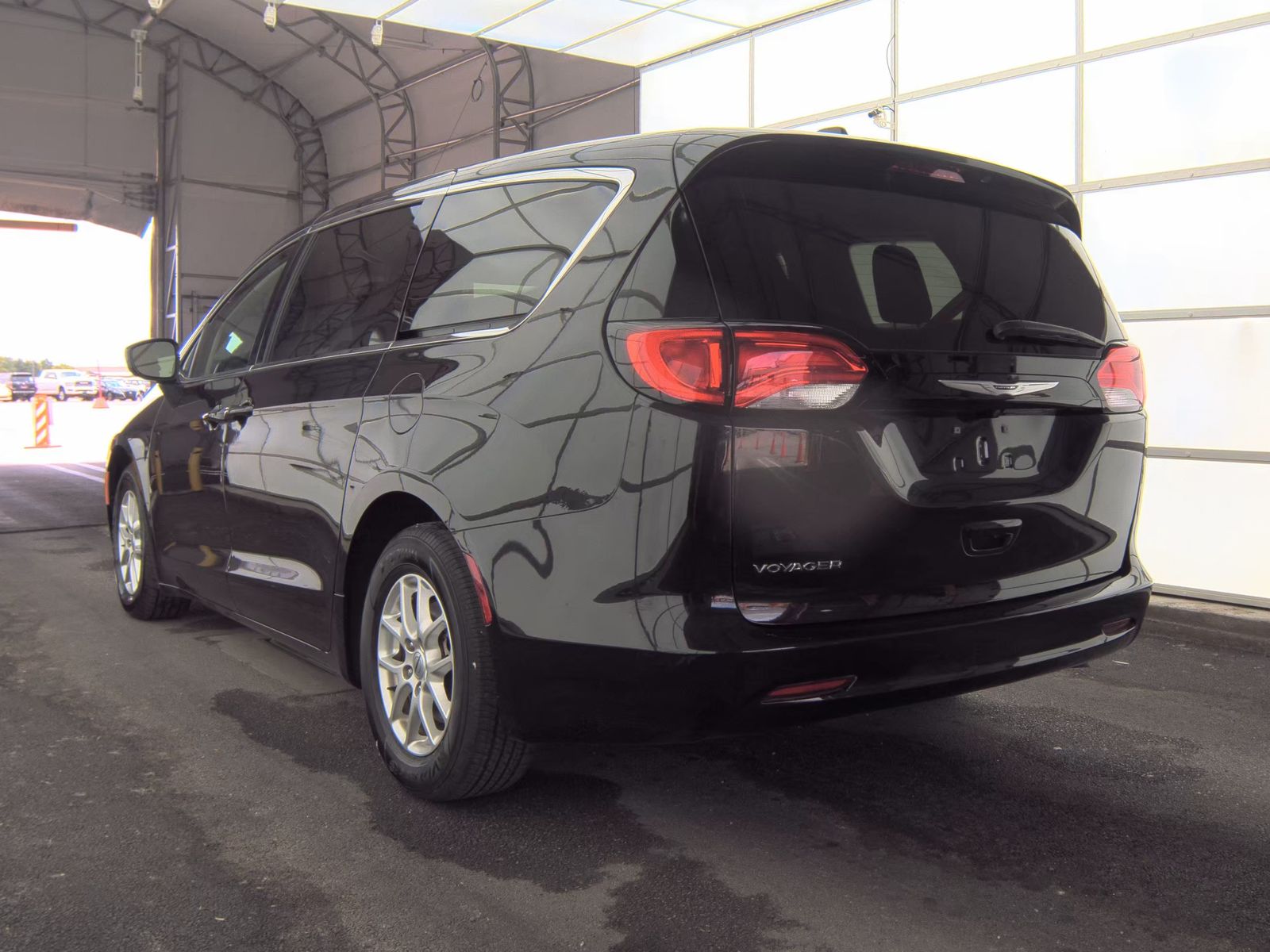 CHRYSLER VOYAGER - 7