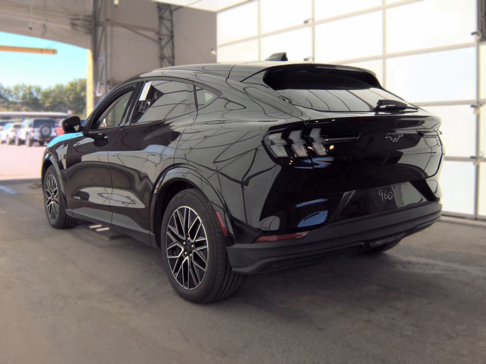 FORD MUSTANG MACH-E - 9