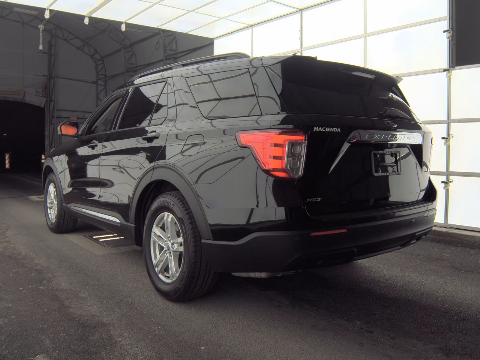 FORD EXPLORER - 7
