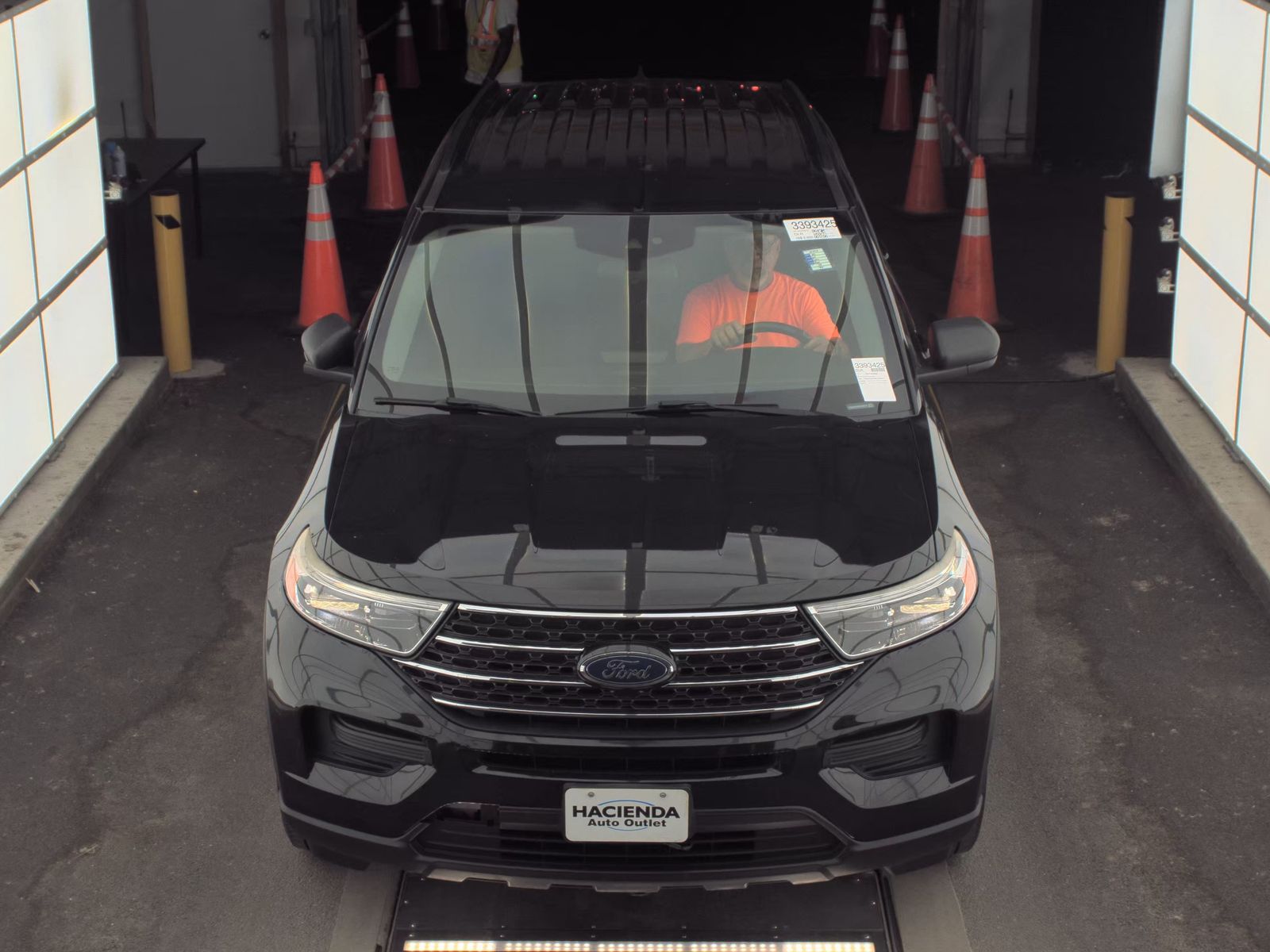 FORD EXPLORER - 3
