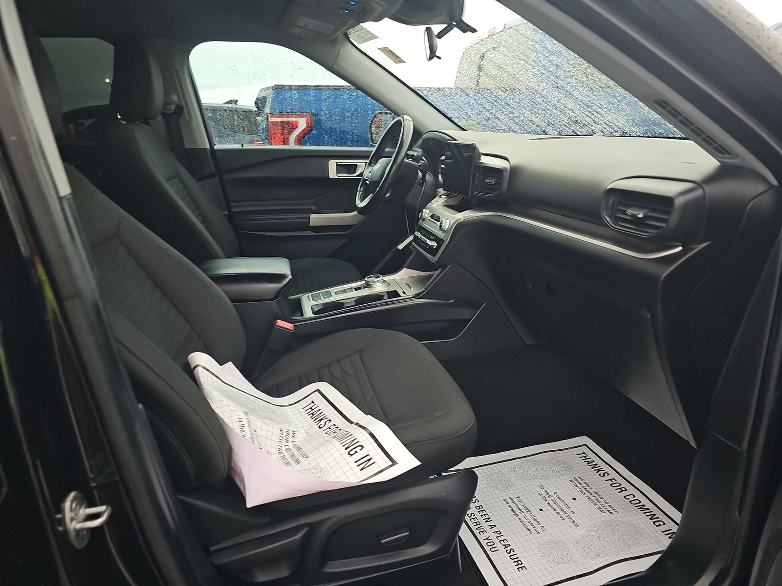 FORD EXPLORER - 9