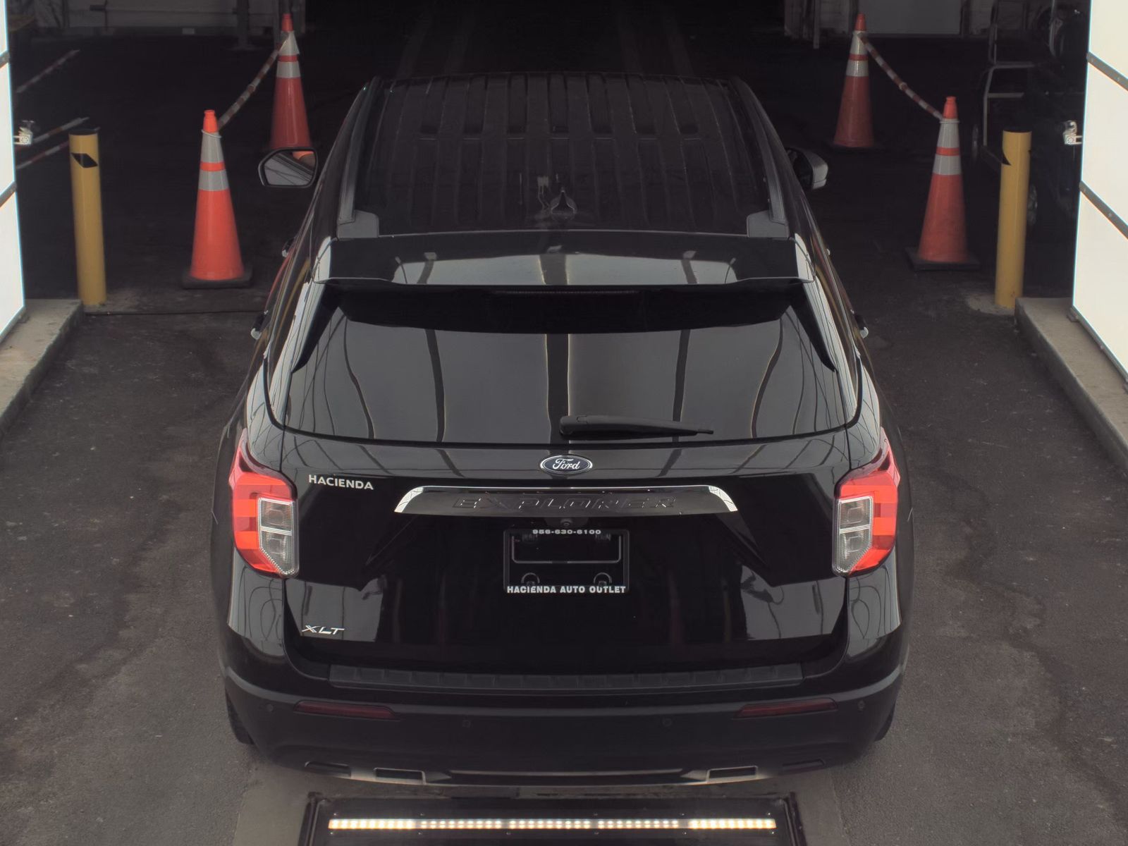 FORD EXPLORER - 6