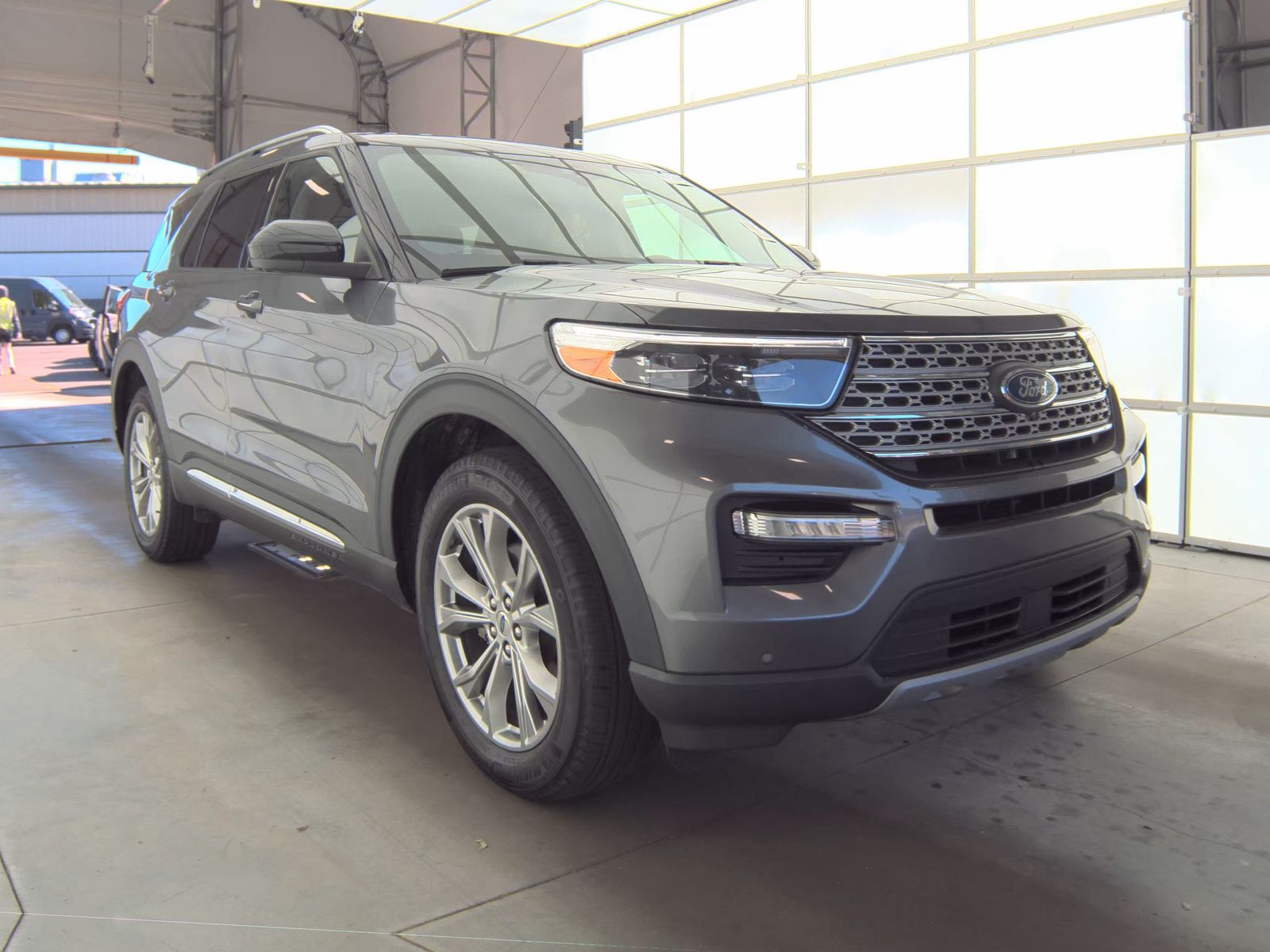 FORD EXPLORER - 5