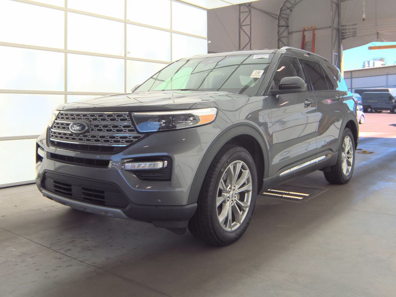FORD EXPLORER - 1