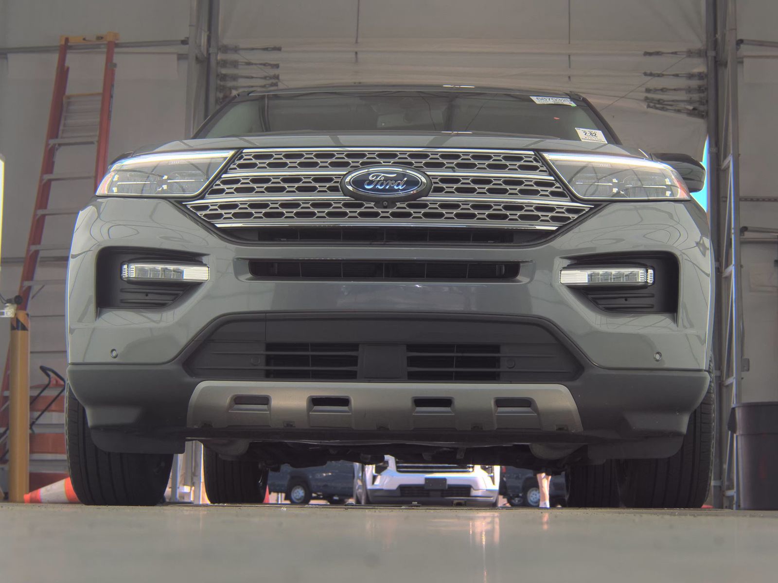 FORD EXPLORER - 4