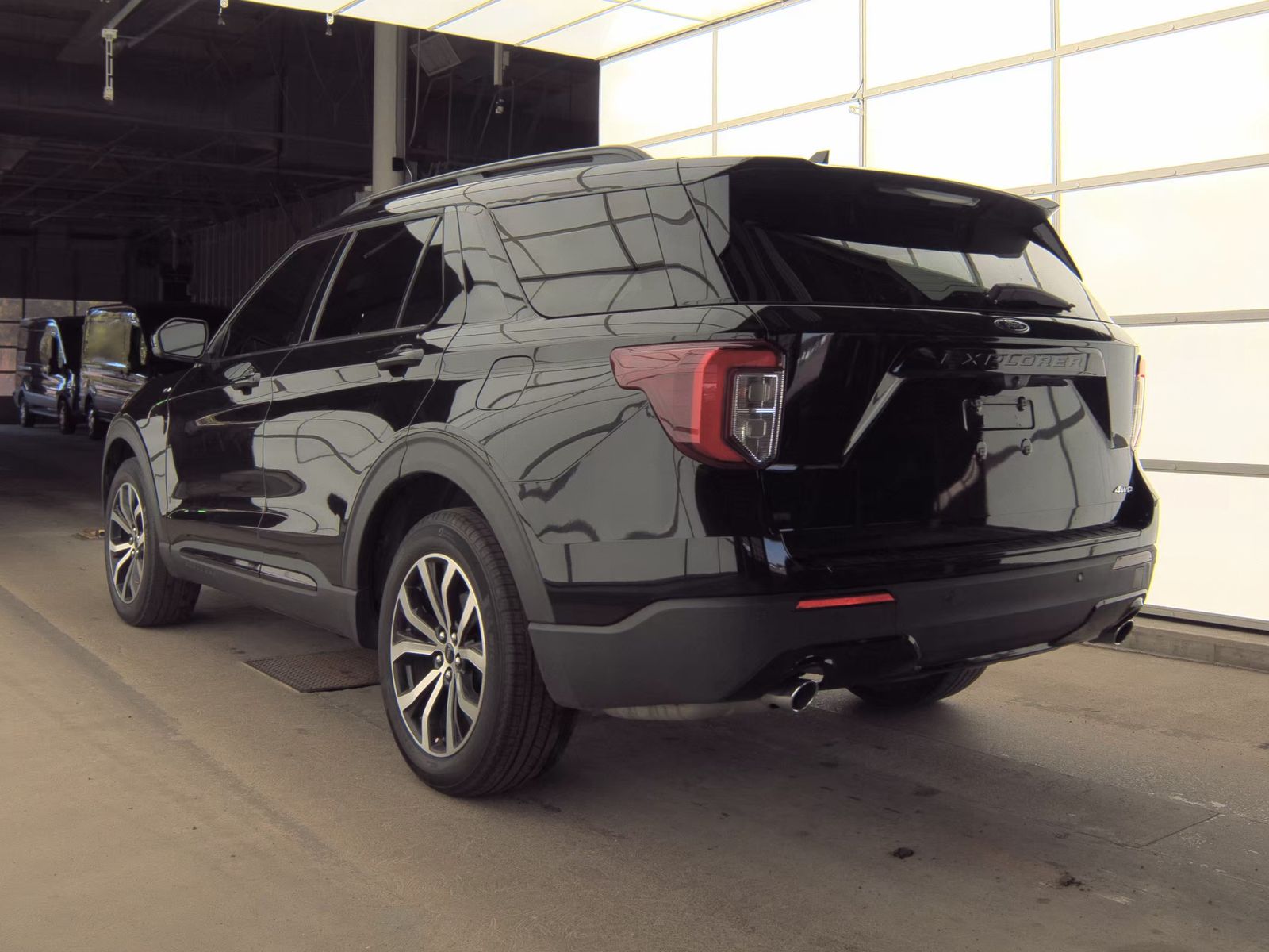 FORD EXPLORER - 9