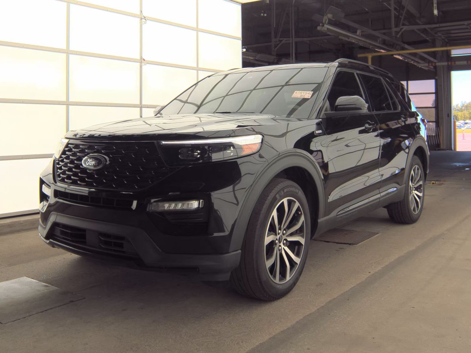 FORD EXPLORER - 1