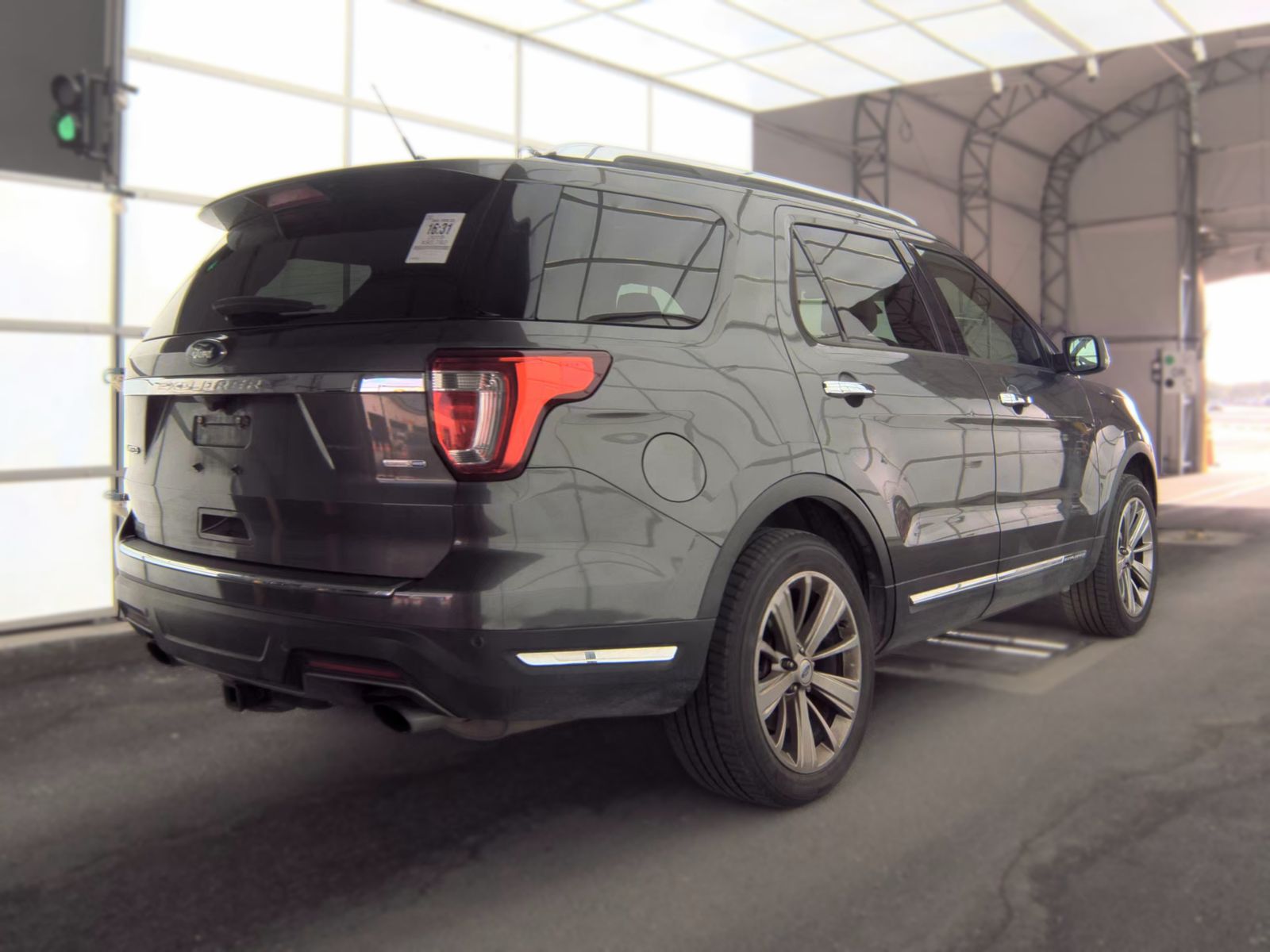 FORD EXPLORER - 6