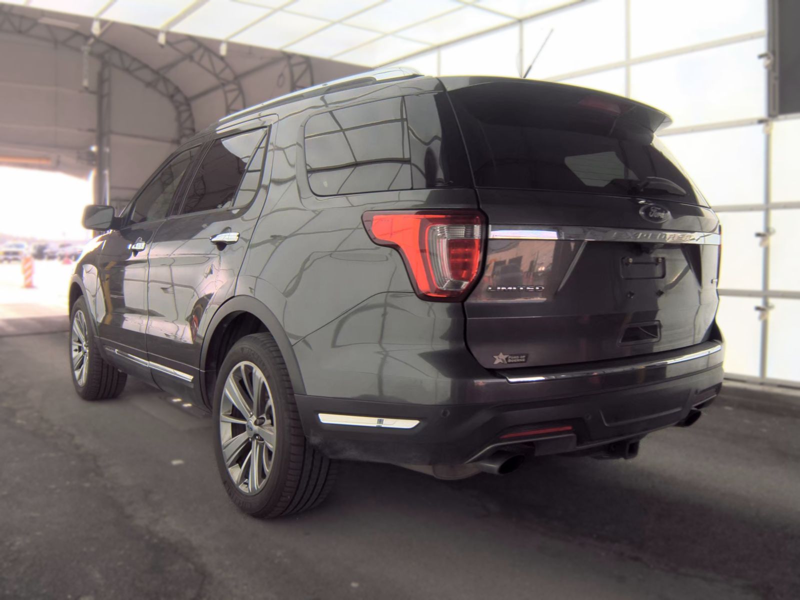 FORD EXPLORER - 9