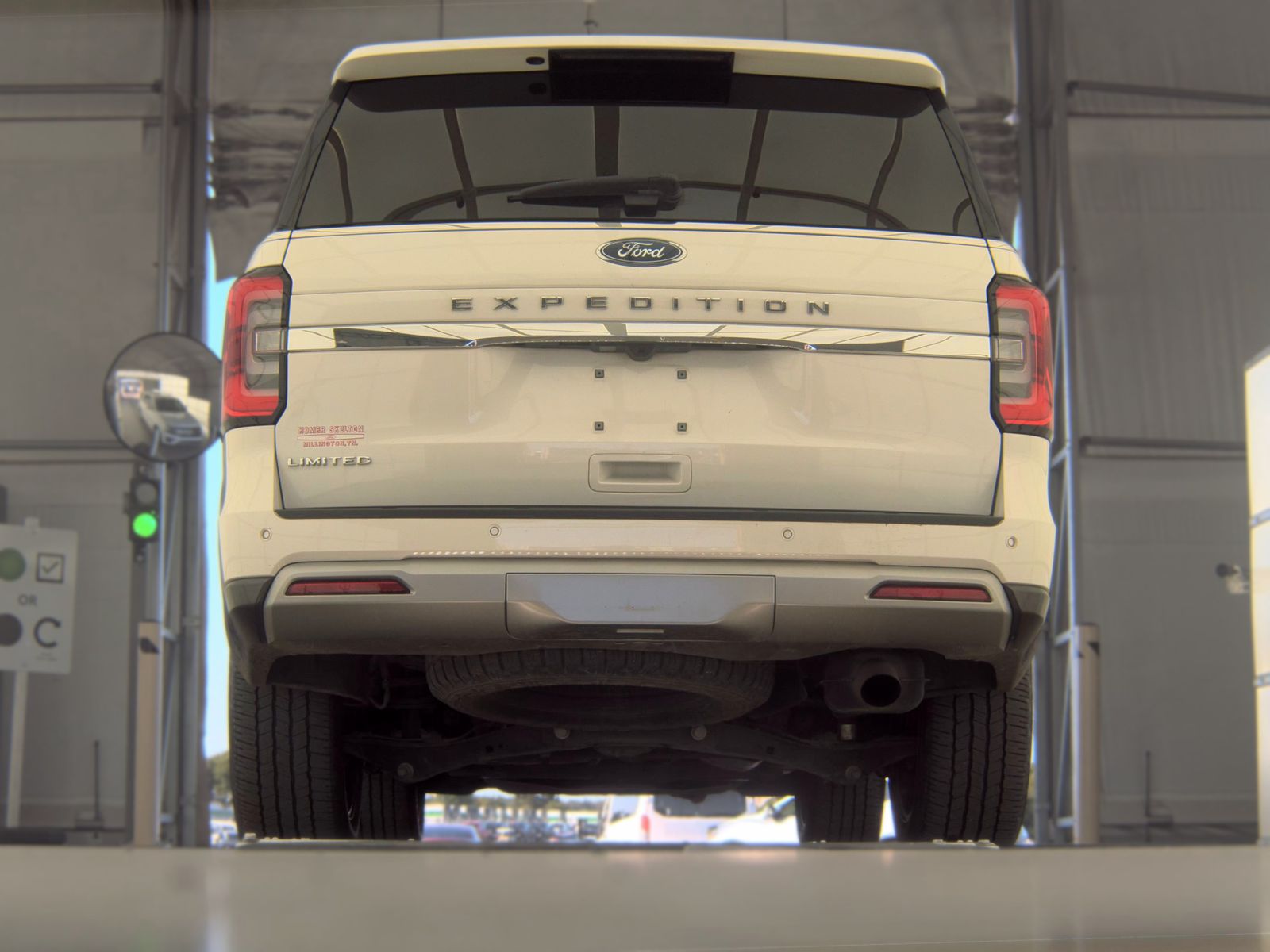 FORD EXPEDITION - 8