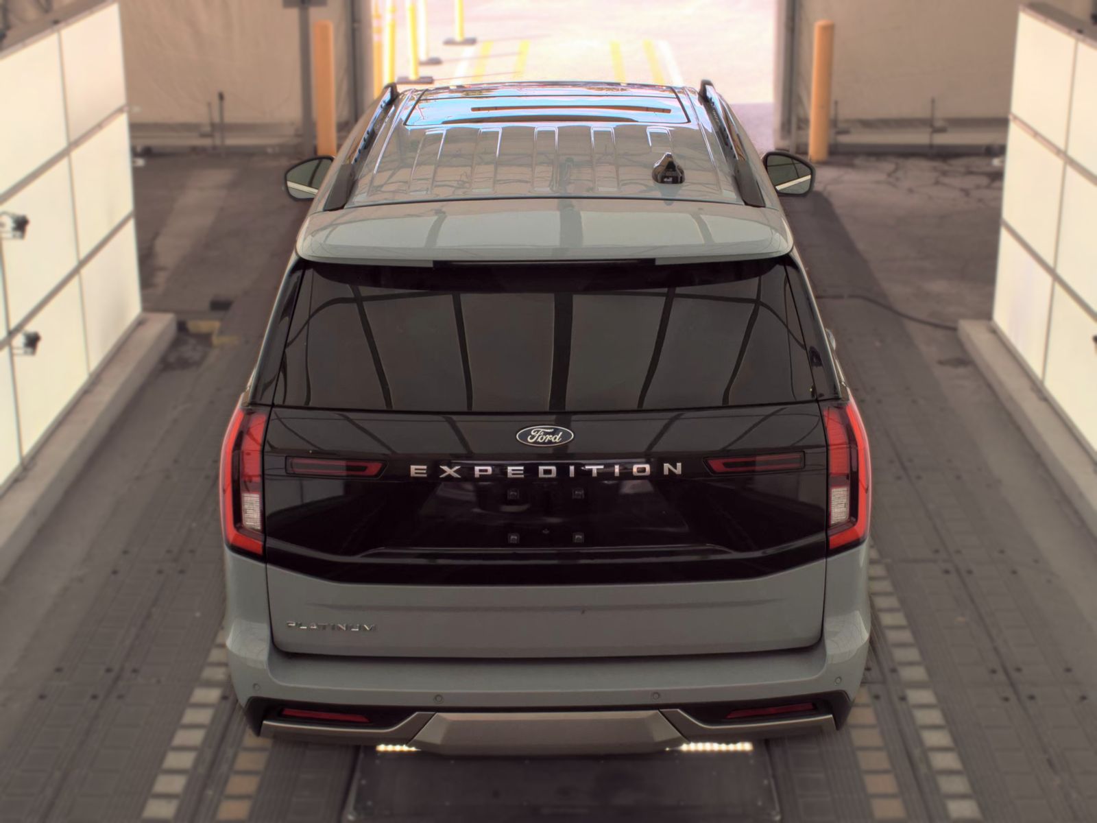 FORD EXPEDITION - 7