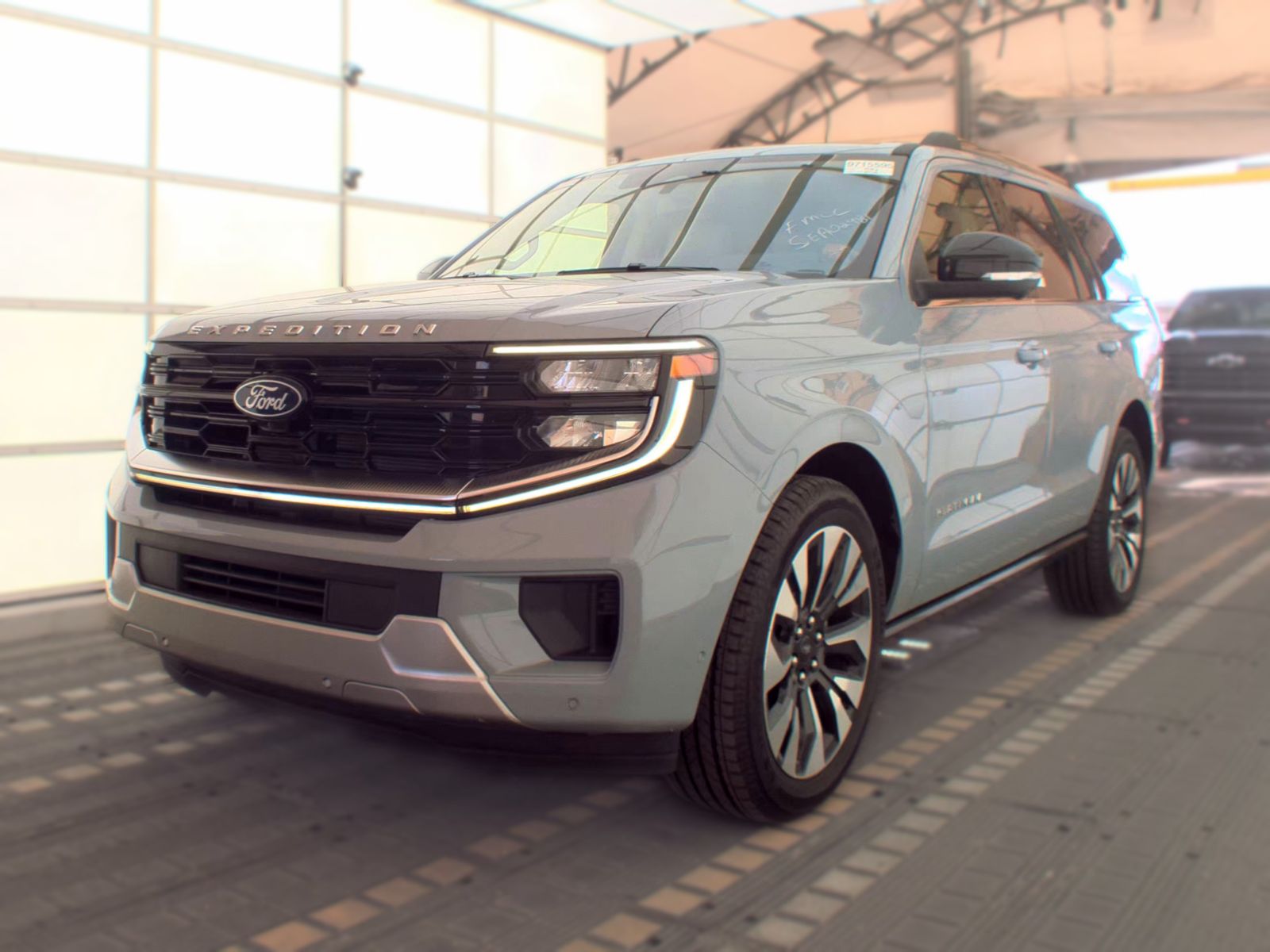 FORD EXPEDITION - 1