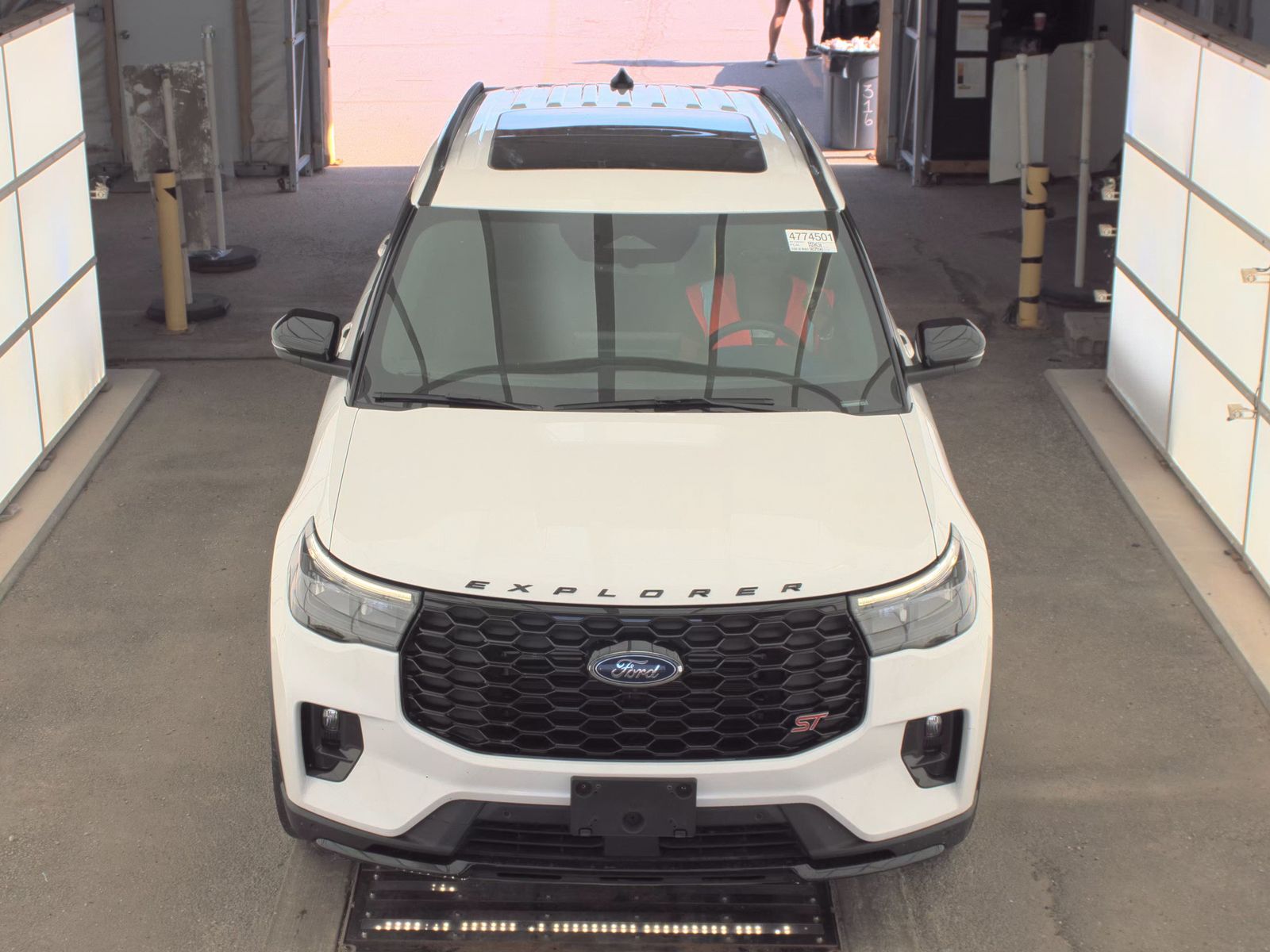 2025 Ford Explorer ST AWD