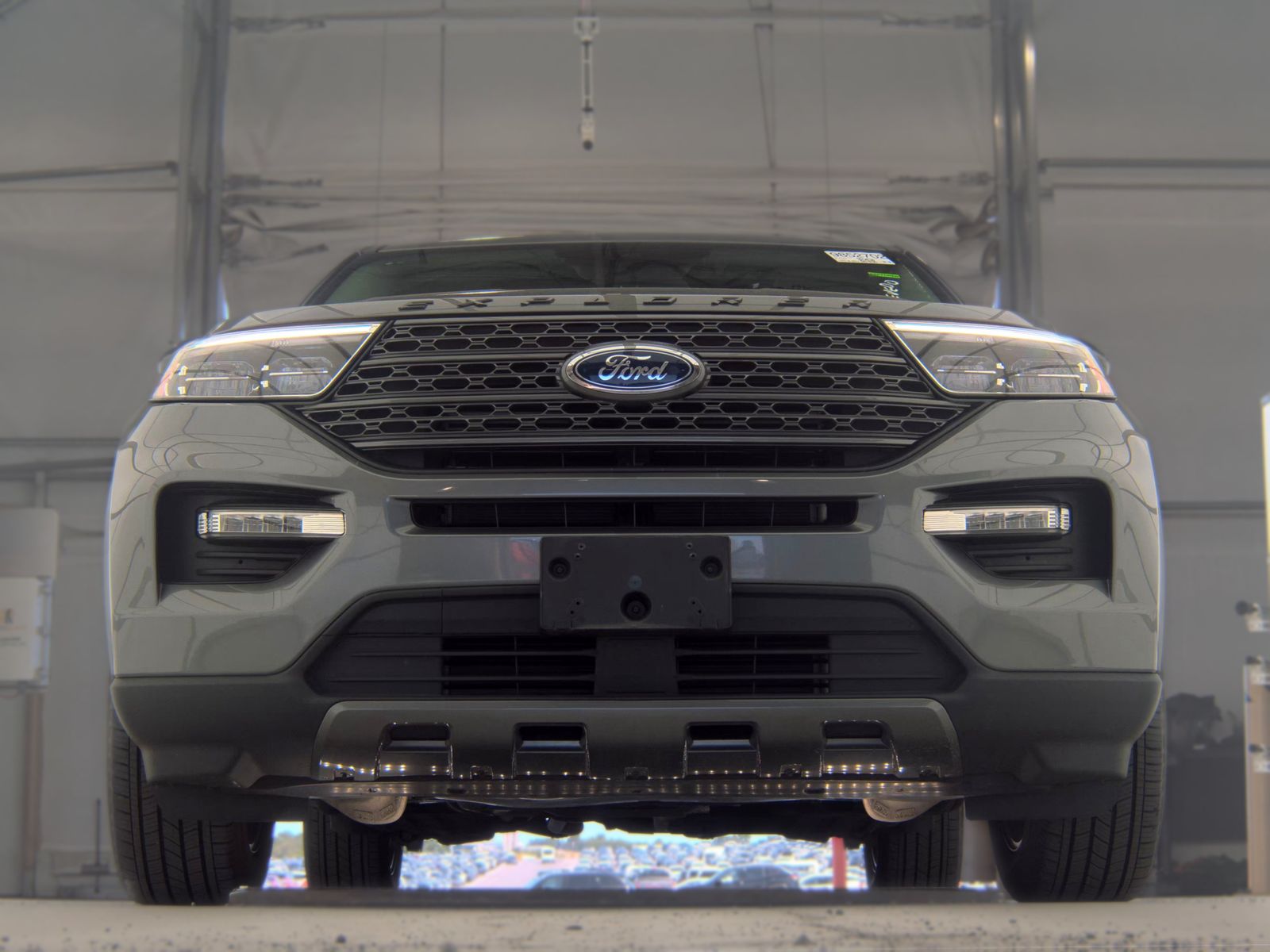 FORD EXPLORER - 4