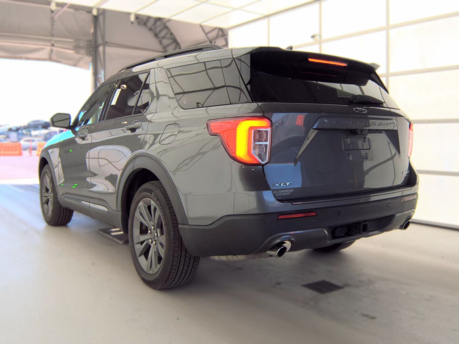 FORD EXPLORER - 9