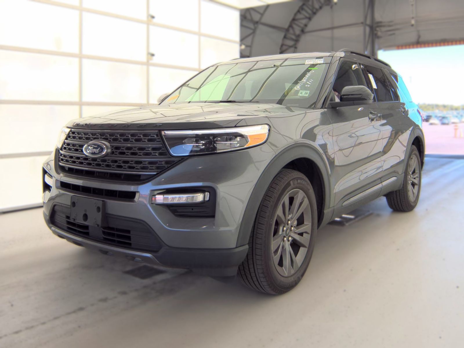 FORD EXPLORER - 1