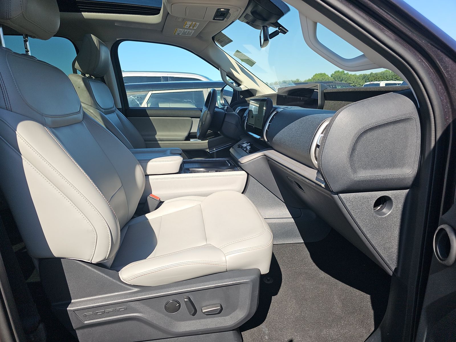 FORD EXPEDITION - 3