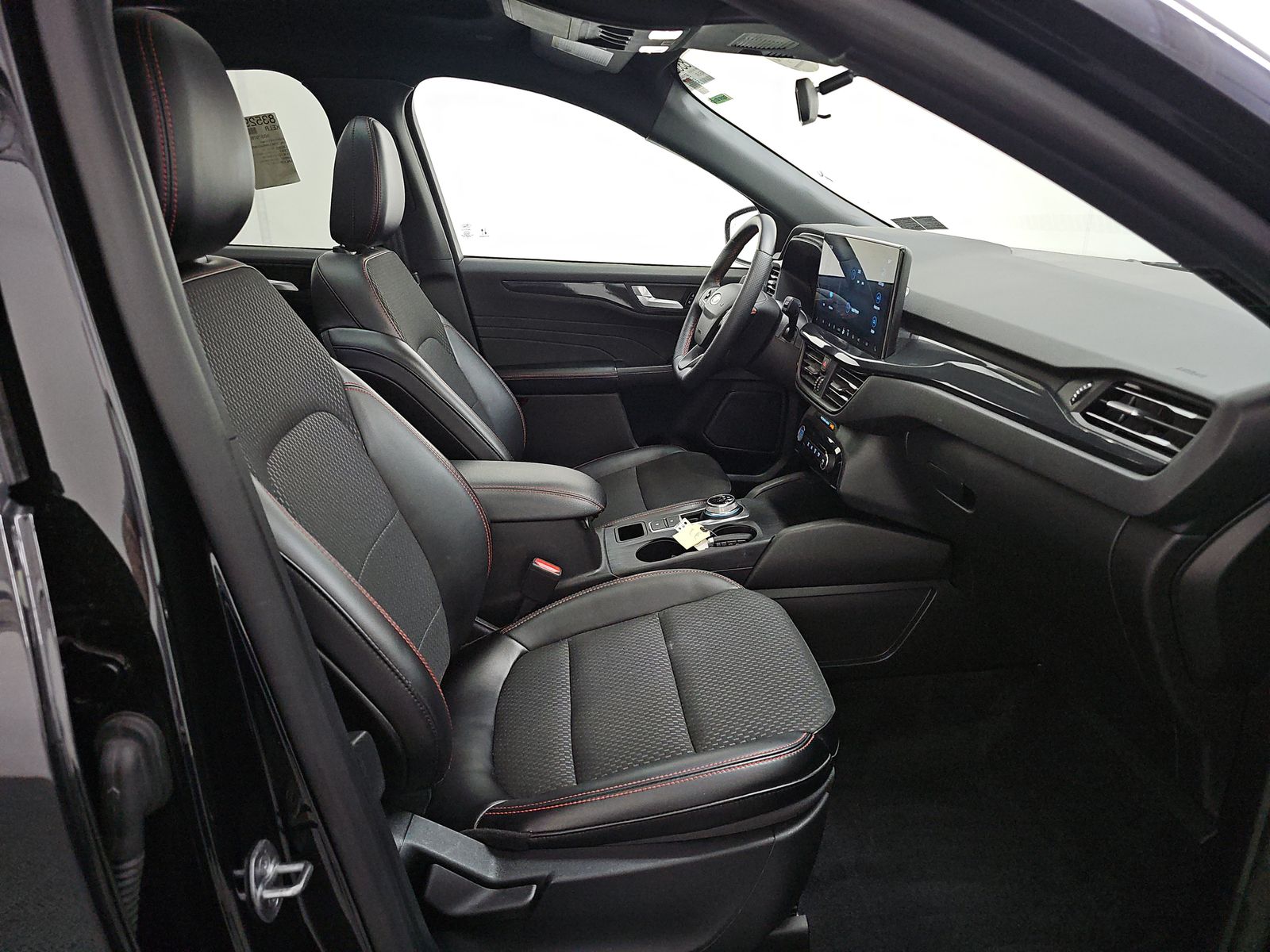 FORD ESCAPE - 9