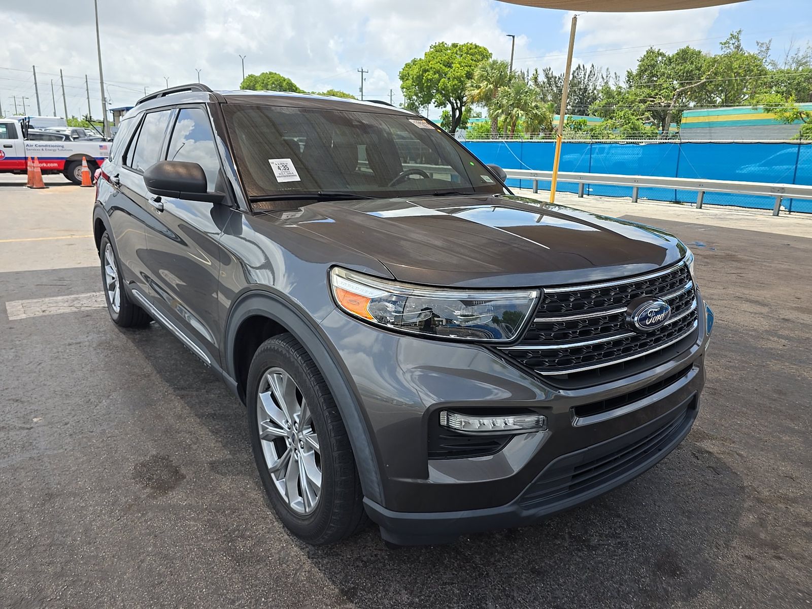 FORD EXPLORER - 4