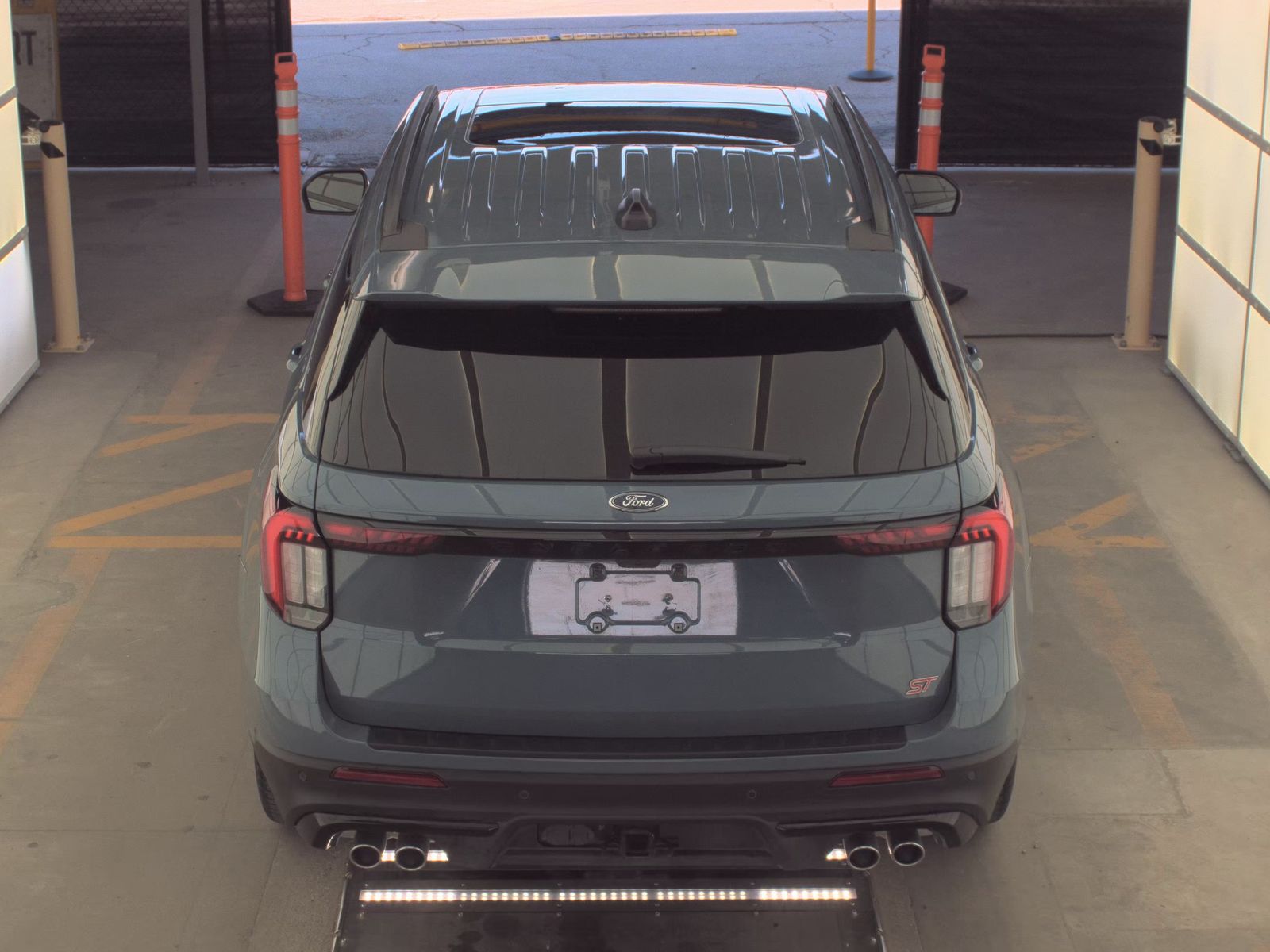 FORD EXPLORER - 7