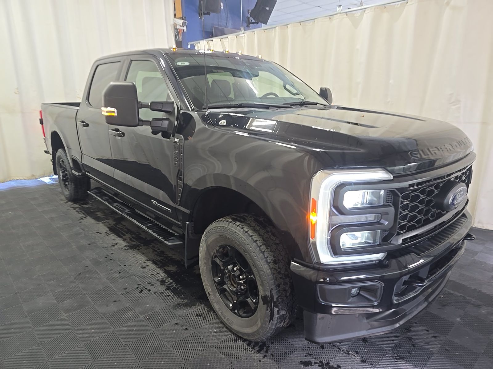 FORD F-250 - 4