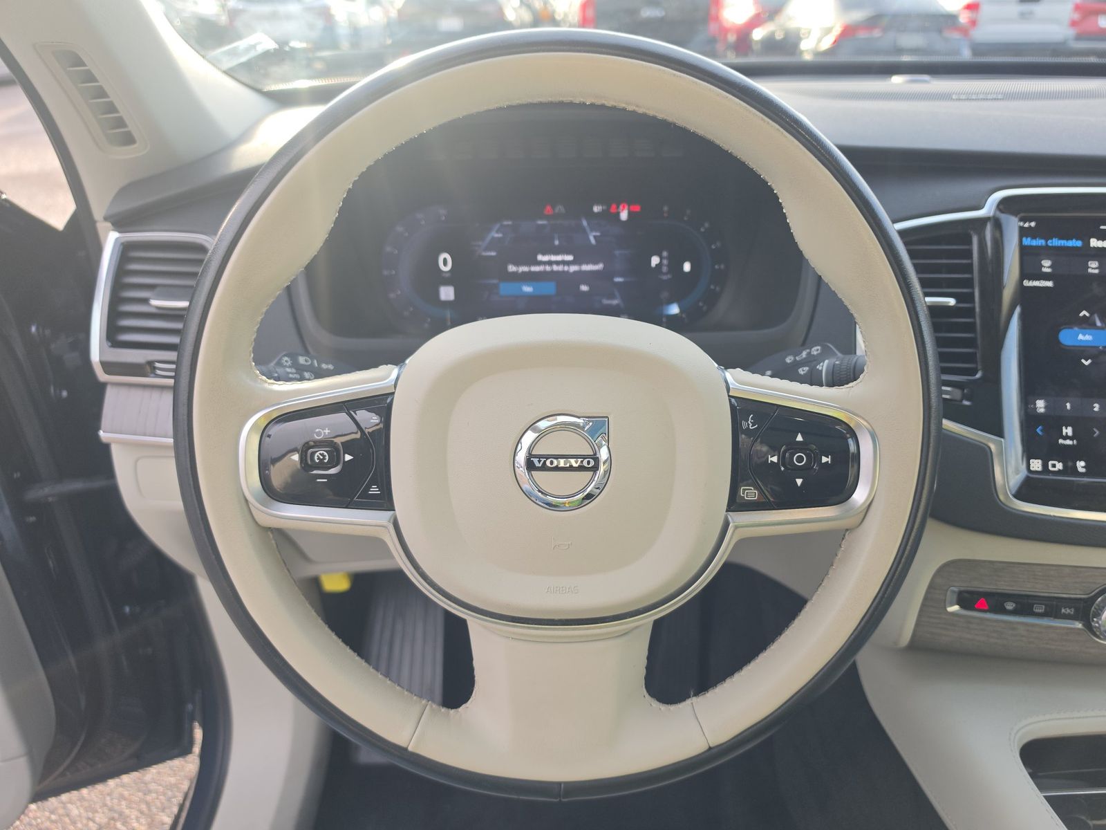 2023 Volvo XC90 B6 Plus AWD