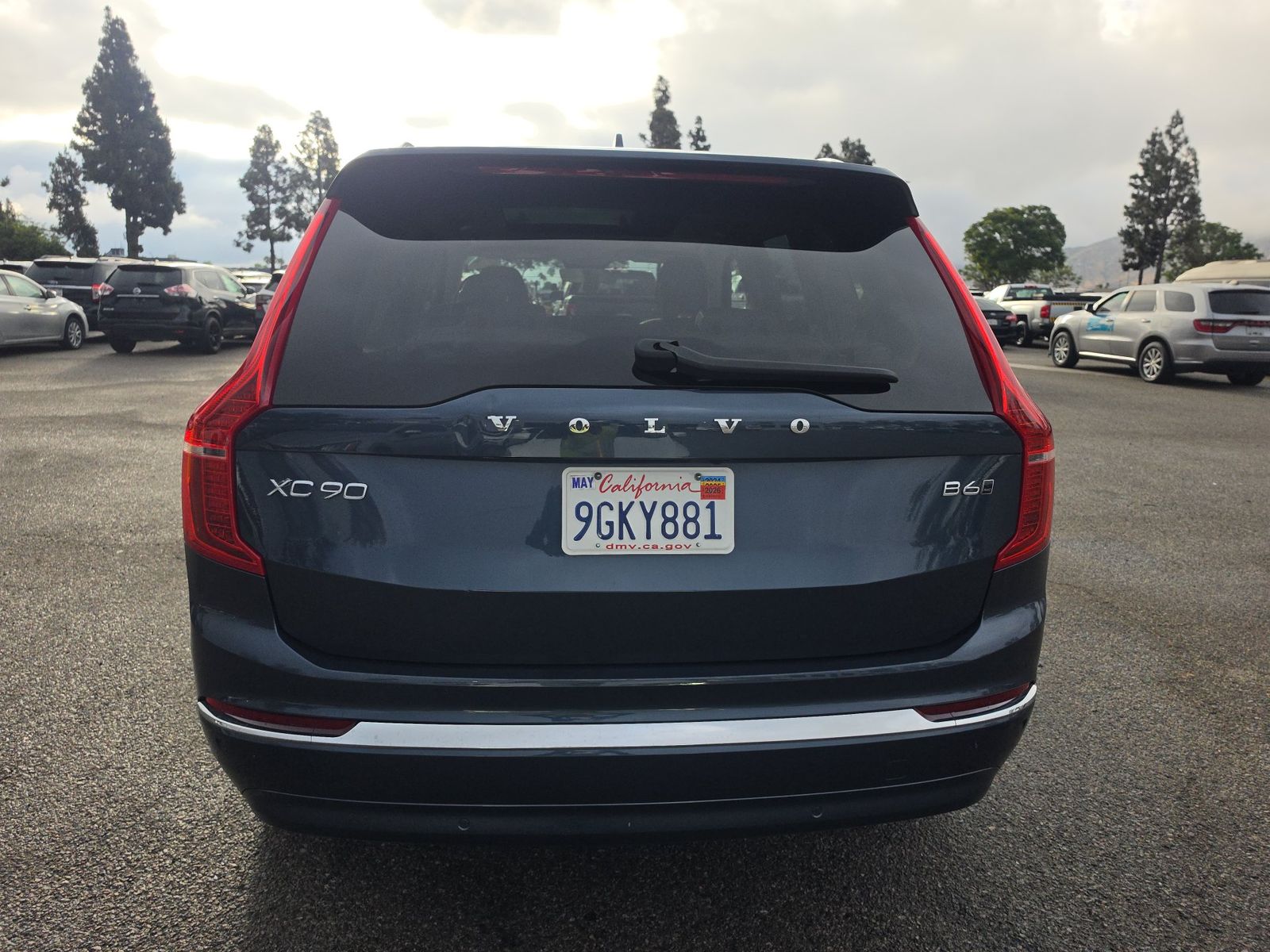 2023 Volvo XC90 B6 Plus AWD