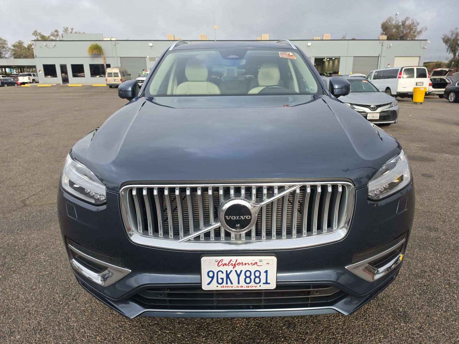 2023 Volvo XC90 B6 Plus AWD