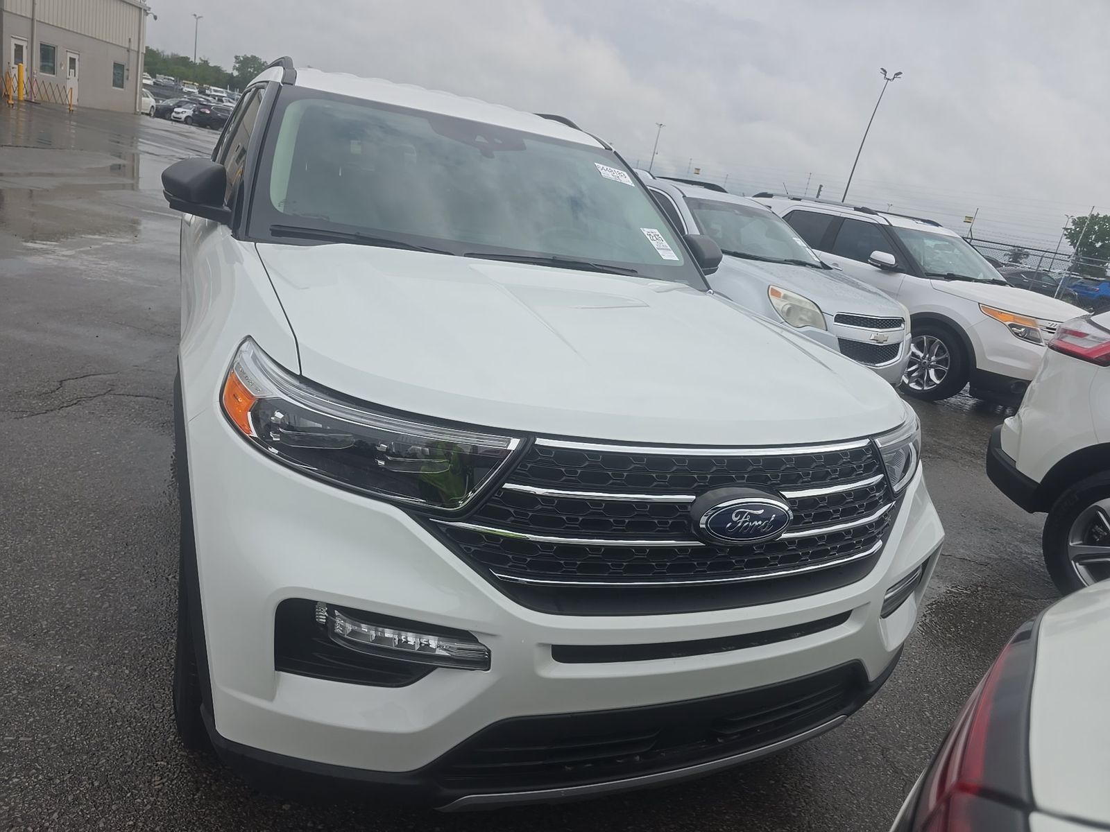 FORD EXPLORER - 3