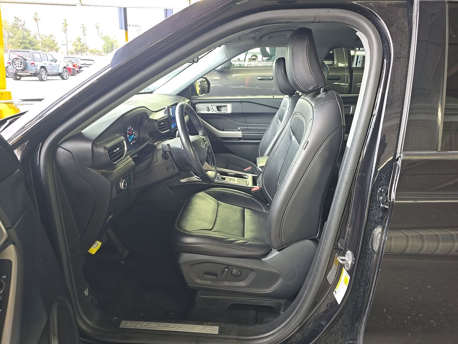 FORD EXPLORER - 8
