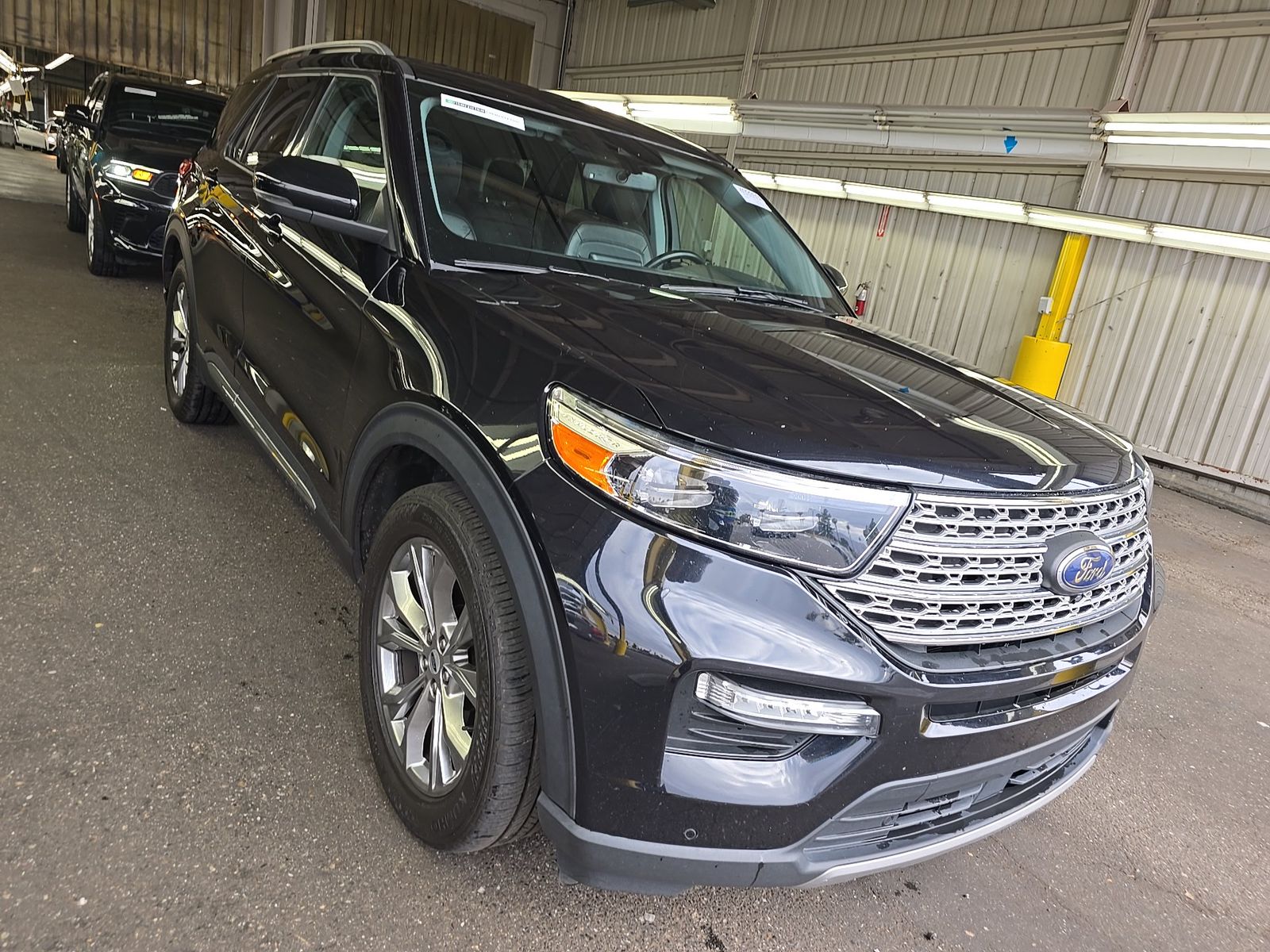 FORD EXPLORER - 4