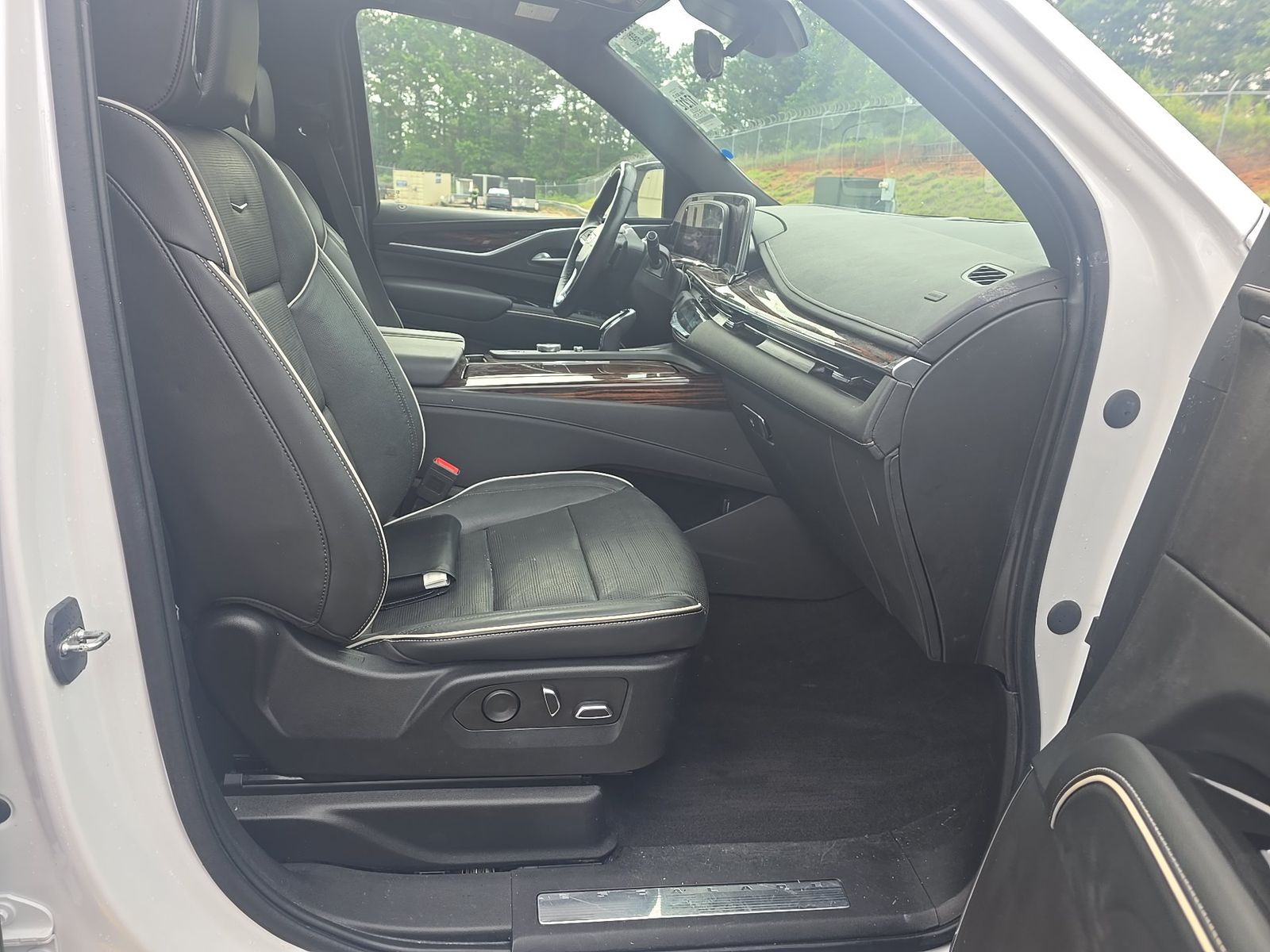 2023 Cadillac Escalade Premium Luxury AWD