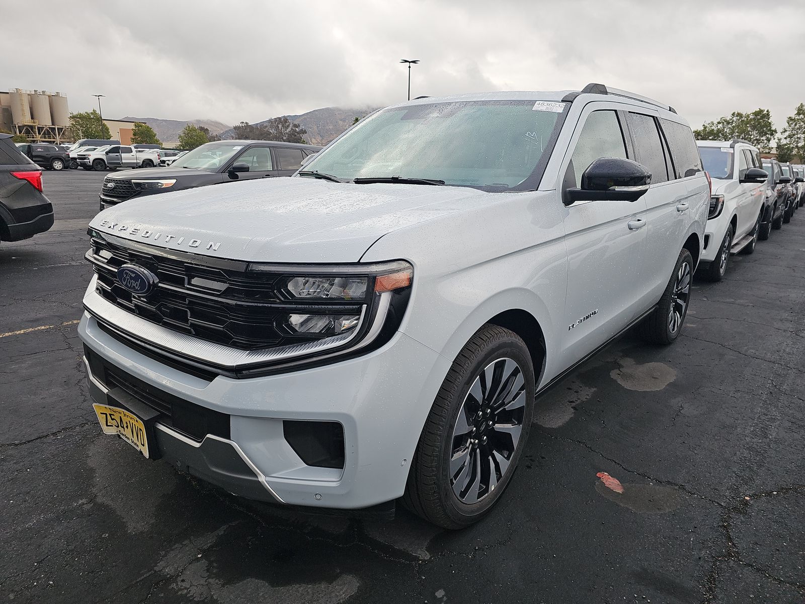 FORD EXPEDITION - 1