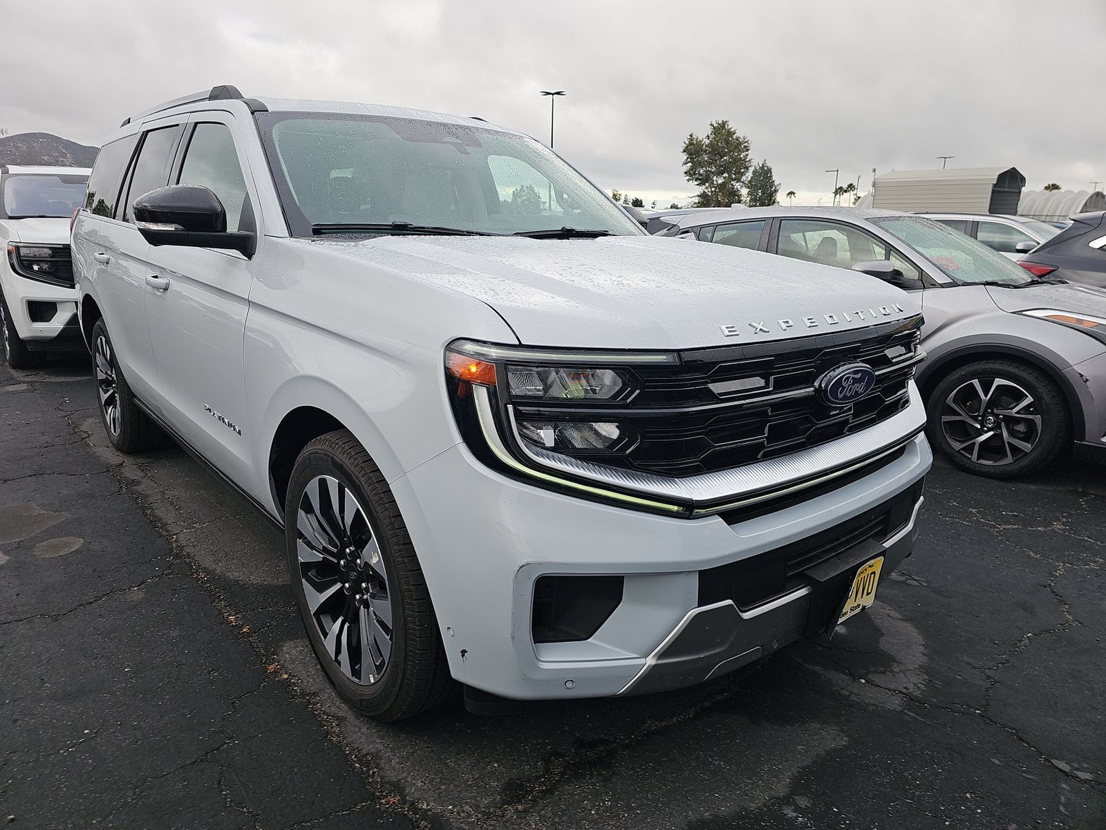 FORD EXPEDITION - 4