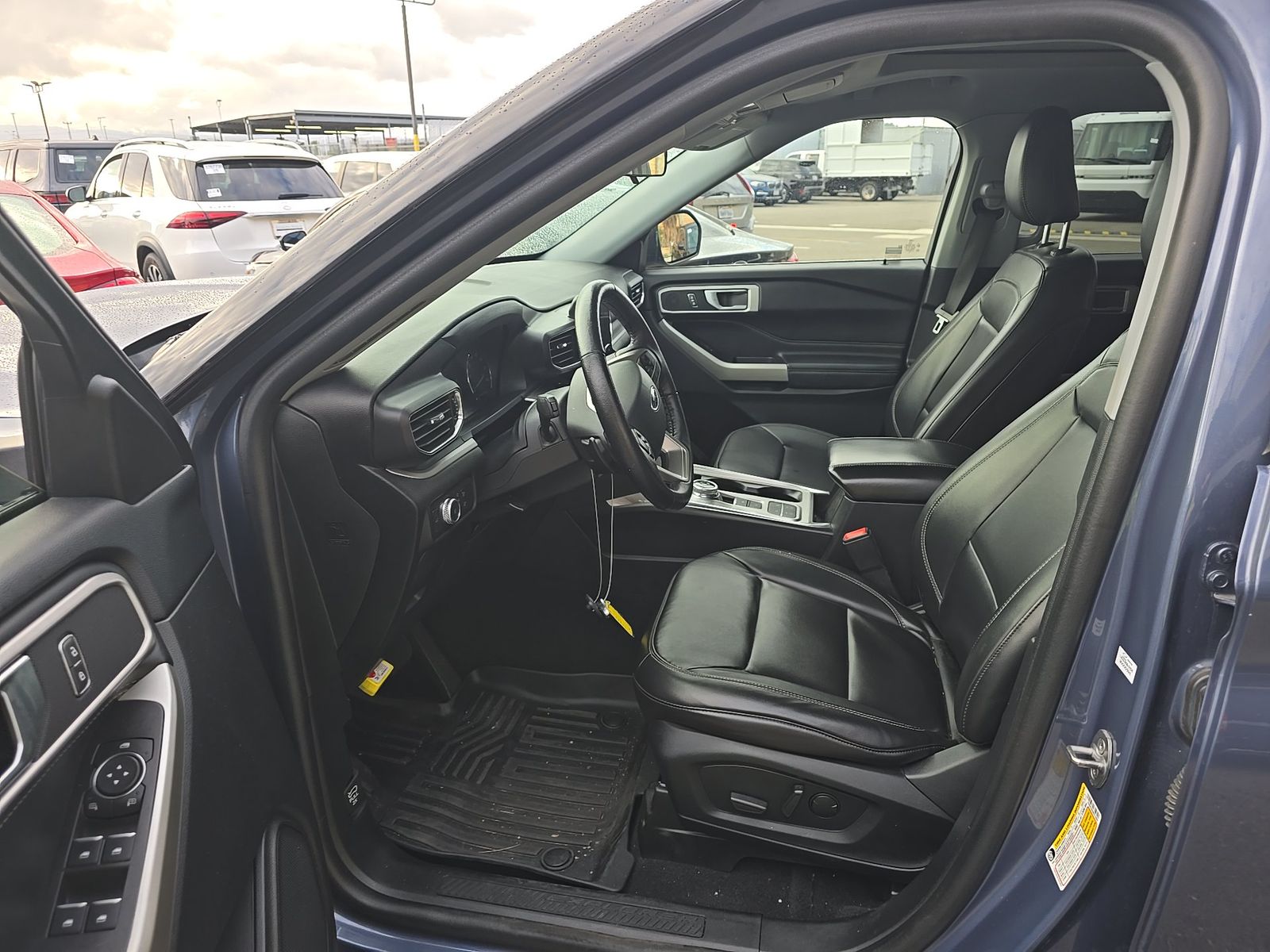 FORD EXPLORER - 8