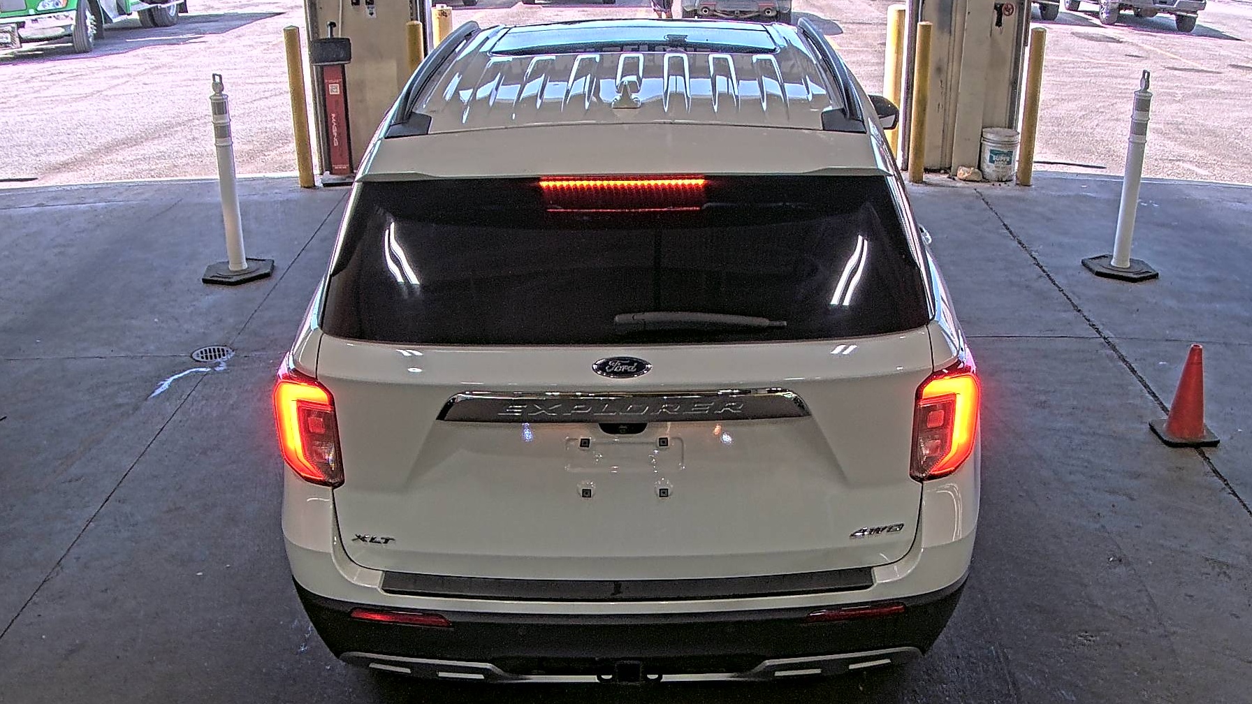 FORD EXPLORER - 6