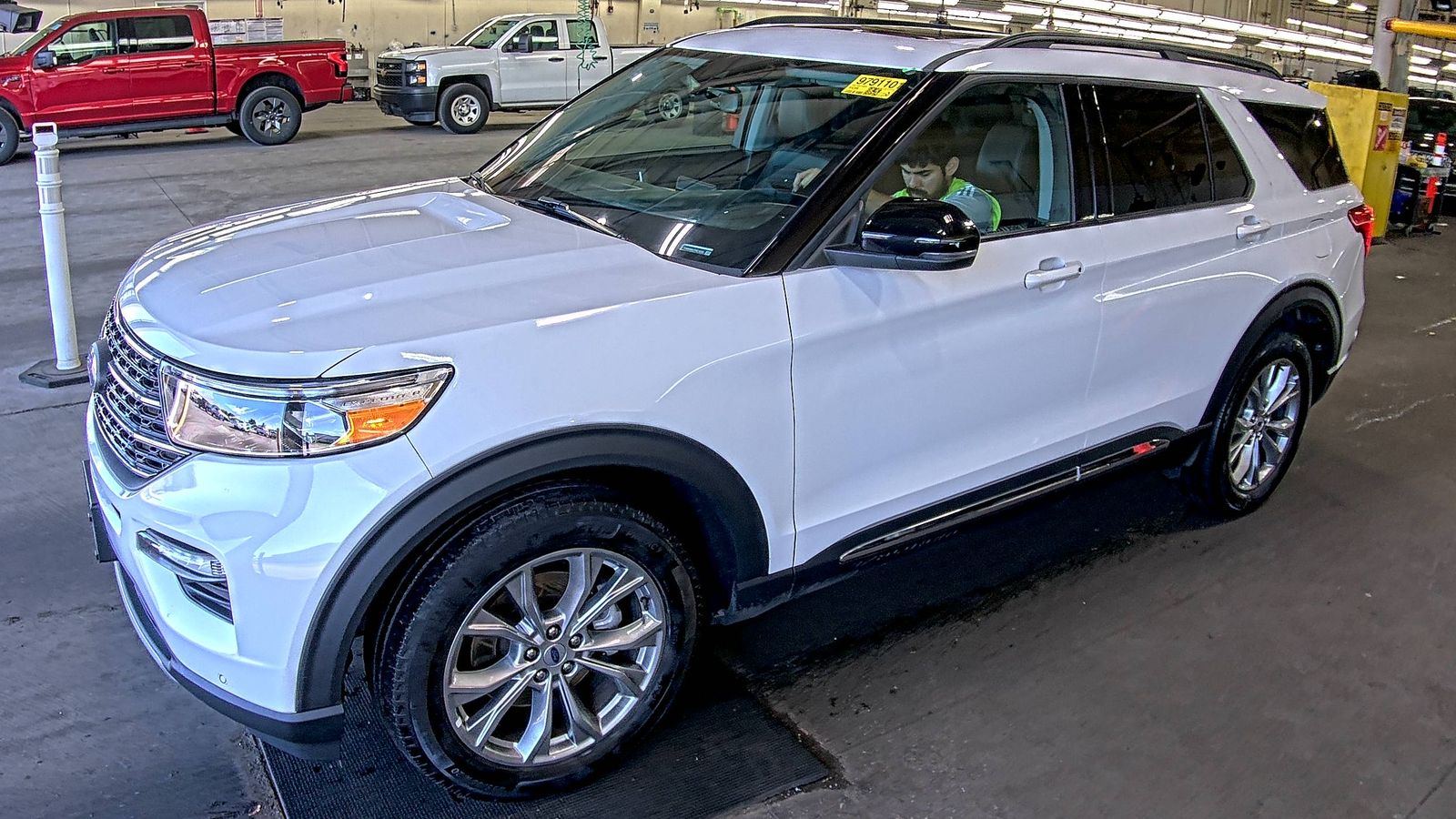 FORD EXPLORER - 1